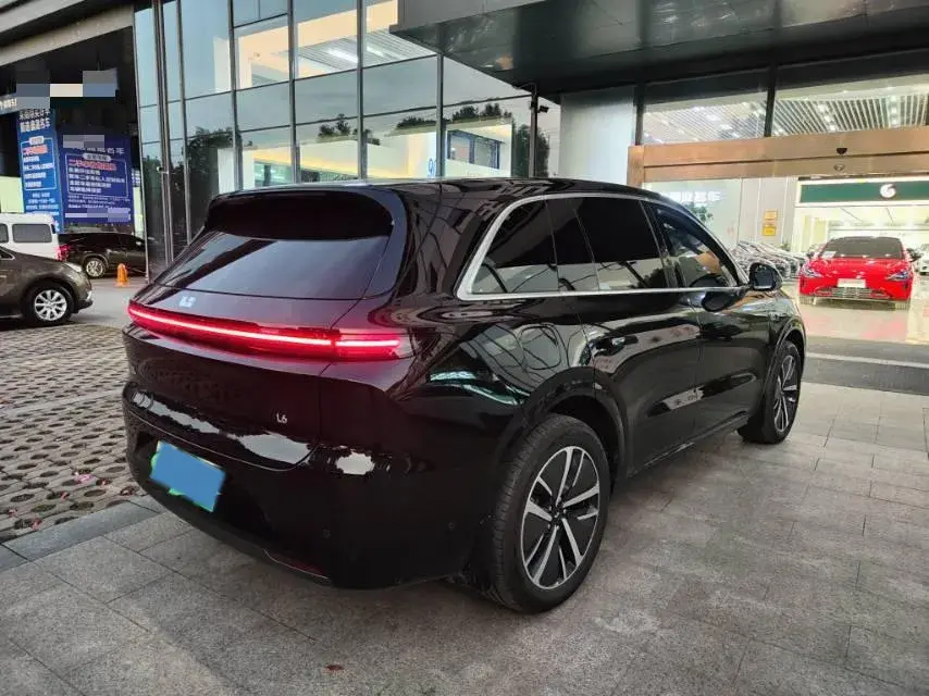 2024 LI L6 thumbnail 4