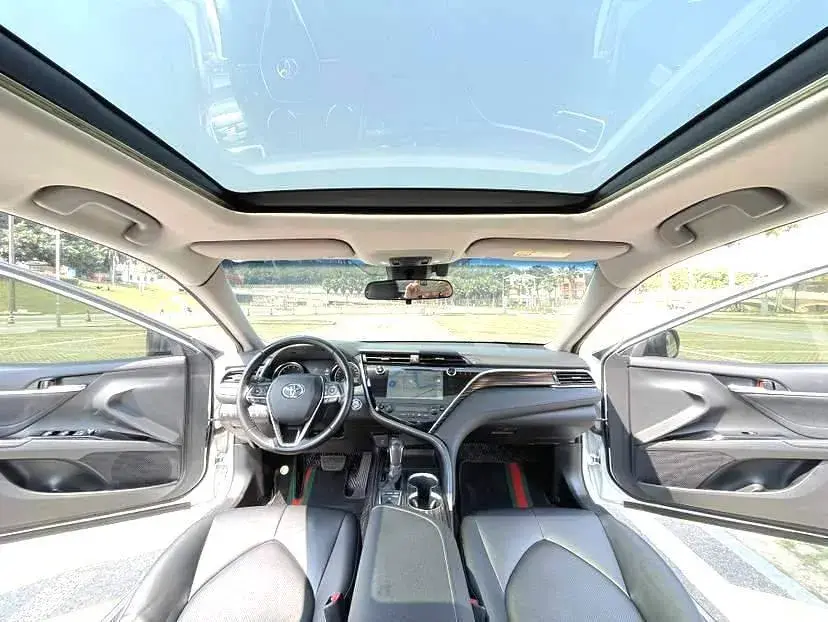 2019 TOYOTA CAMRY thumbnail 4