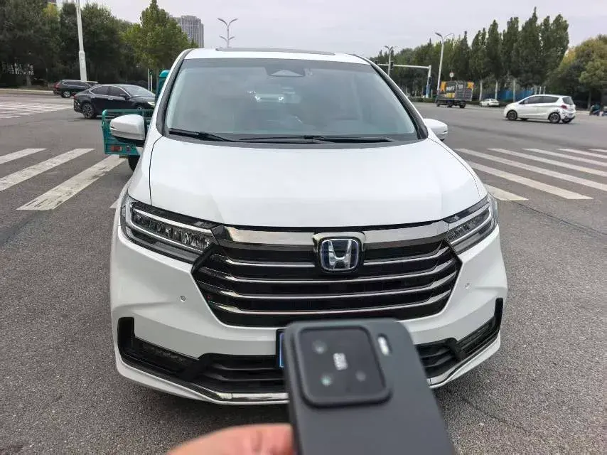 2024 HONDA ODYSSEY thumbnail 2