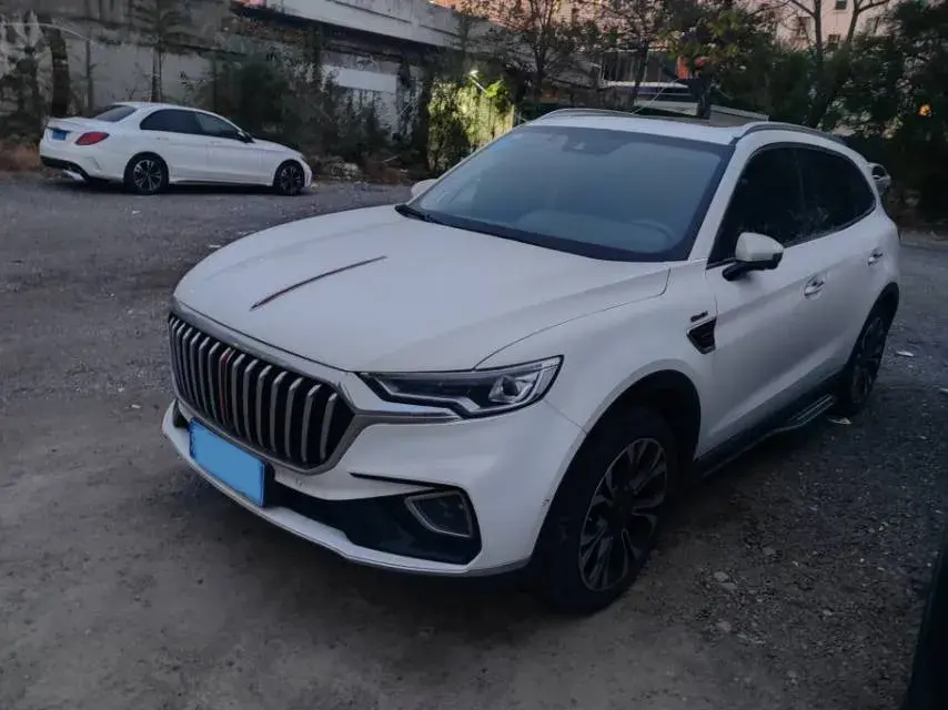 2019 HONGQI HS5 view 1