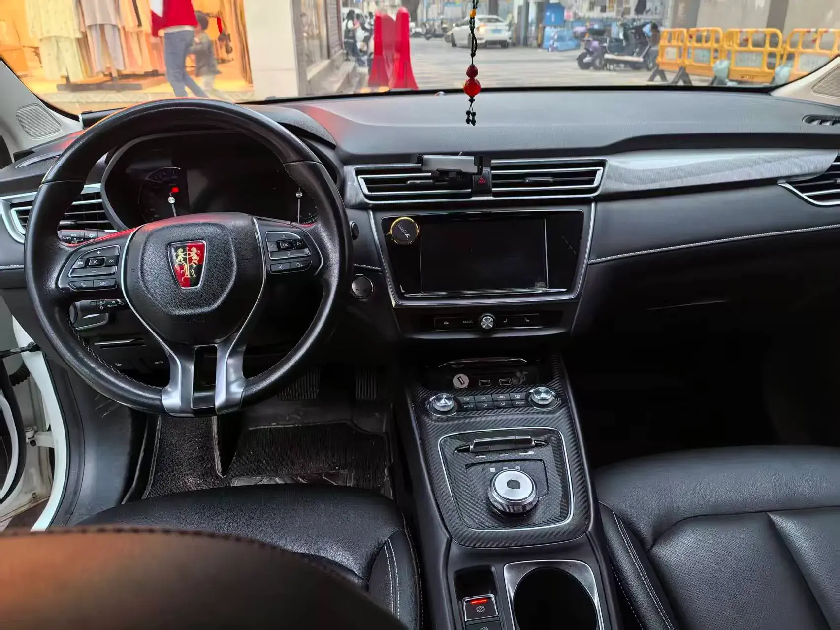 2018 ROEWE EI5 thumbnail 3