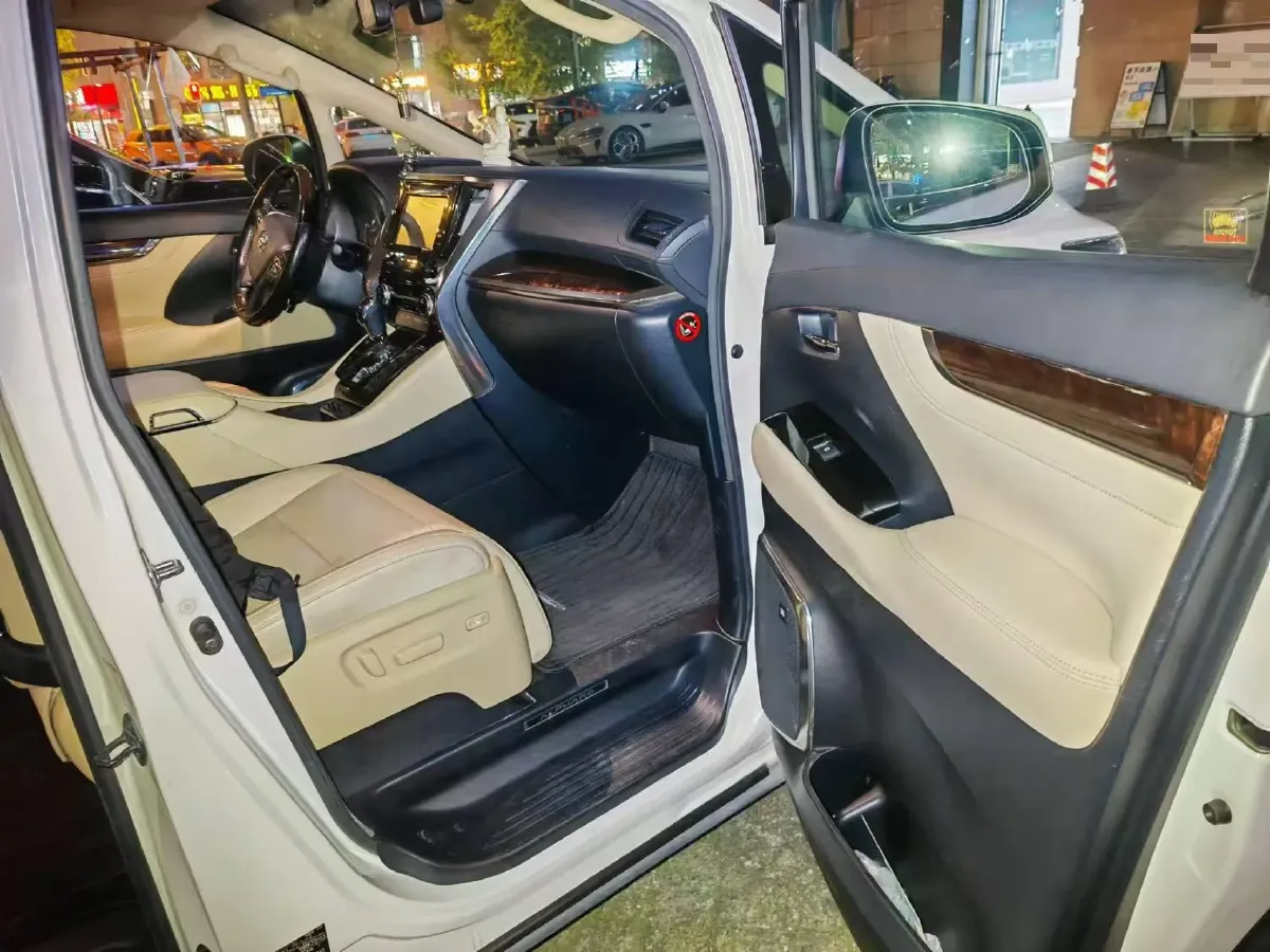 2018 Toyota Alphard 3.5L 301HP V6 8AT,autocango,china used car exporter,china ev exporter,chinese used car exporter,chinese used ev exporter