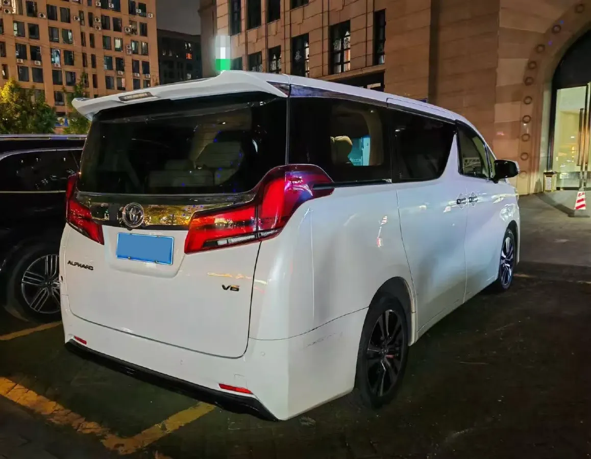 2018 Toyota Alphard 3.5L 301HP V6 8AT,autocango,china used car exporter,china ev exporter,chinese used car exporter,chinese used ev exporter