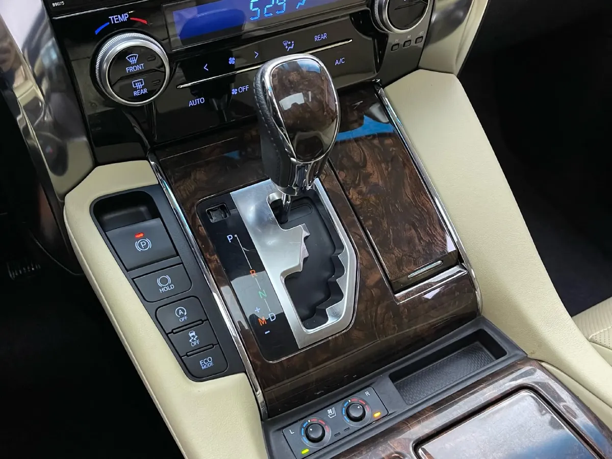 2018 Toyota Alphard 3.5L 301HP V6 8AT,autocango,china used car exporter,china ev exporter,chinese used car exporter,chinese used ev exporter