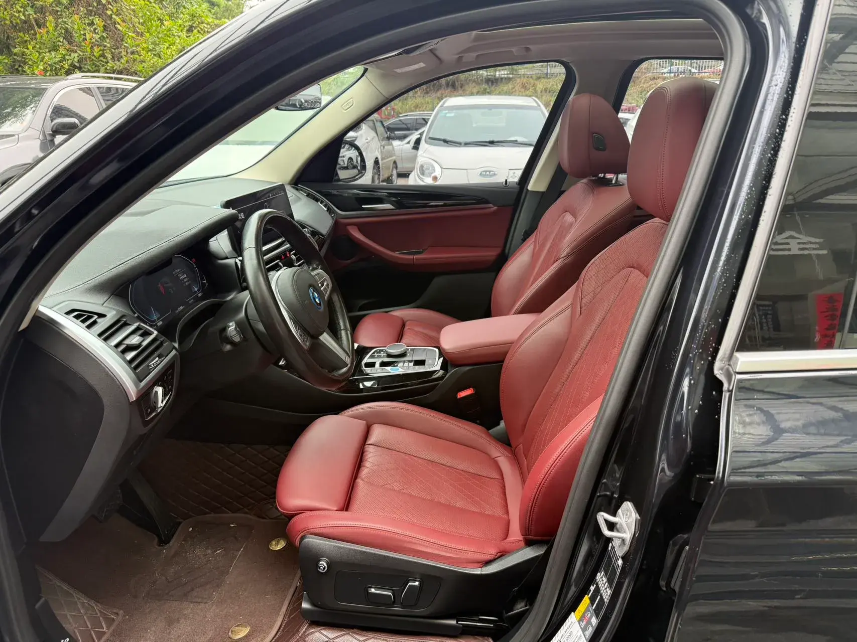 2022 BMW IX3 thumbnail 4