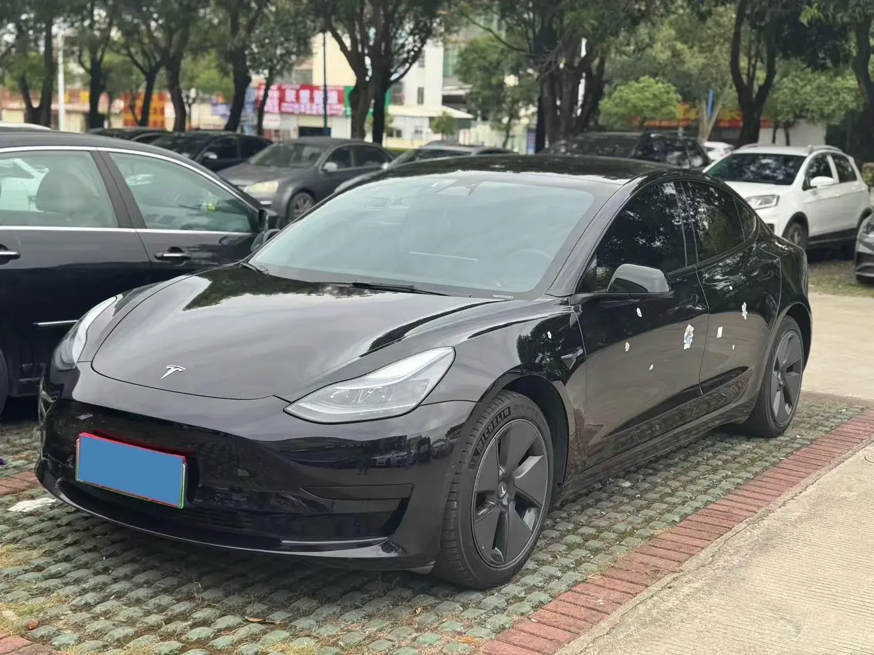 2022 TESLA MODEL view 1