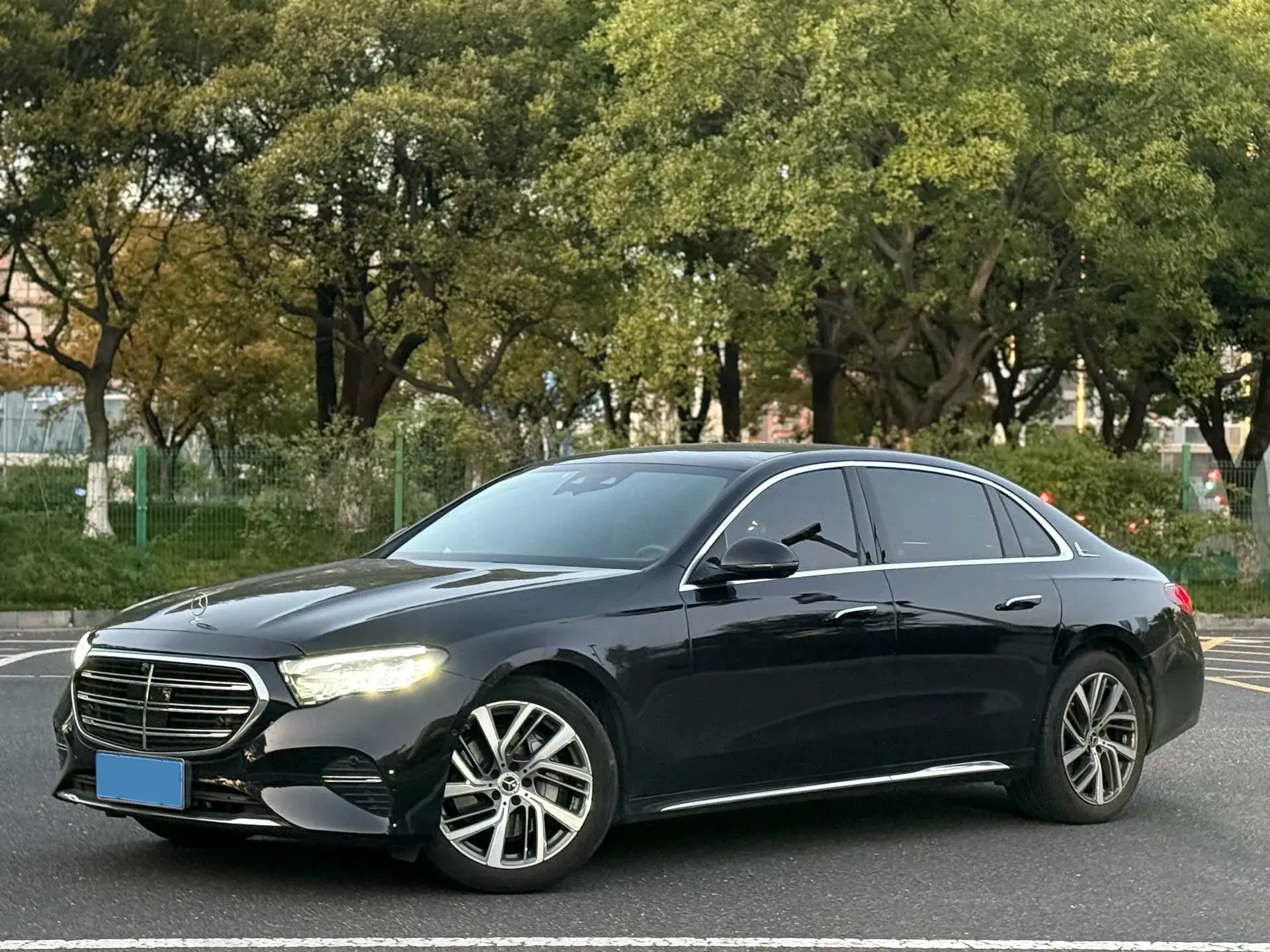 2025 MERCEDES-BENZ E view 1