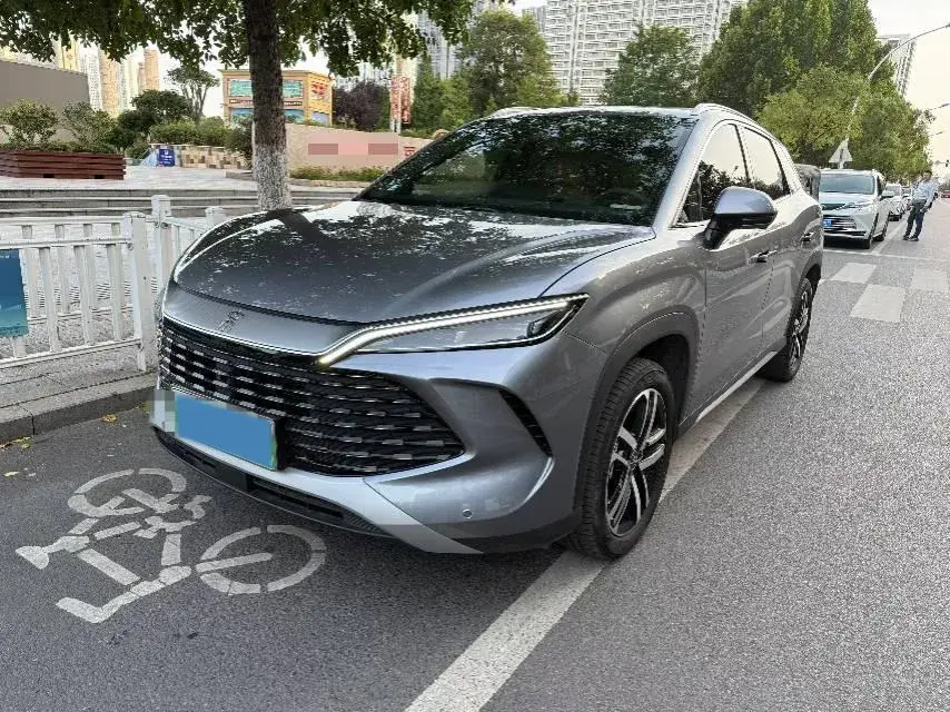 2024 BYD SONGL view 1