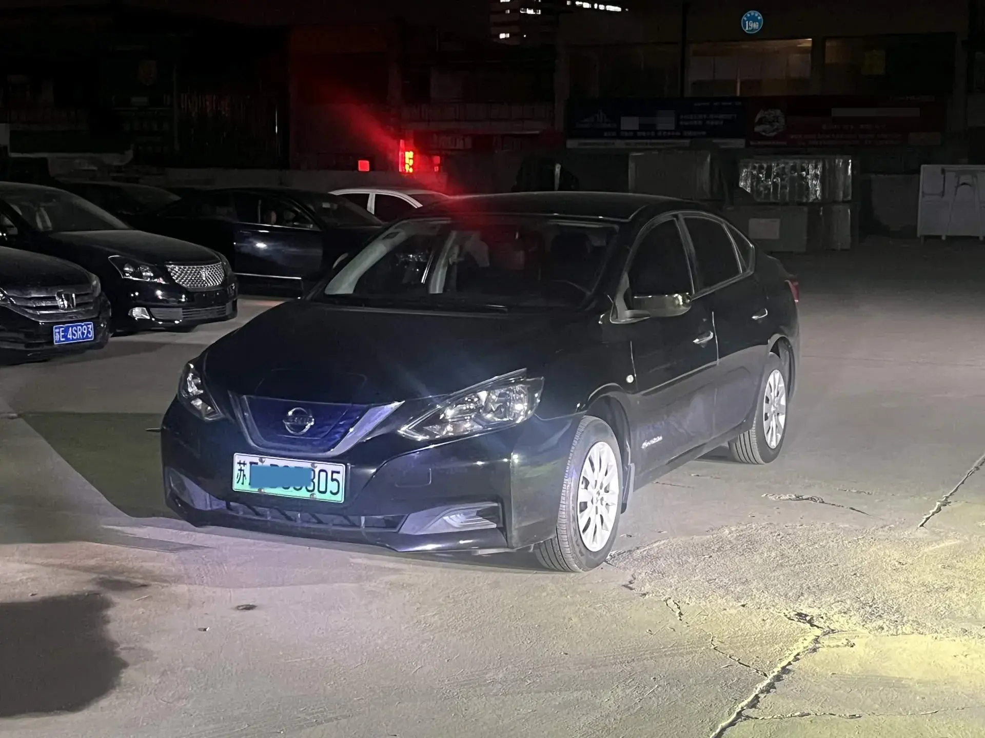 2018 NISSAN SYLPHY view 1