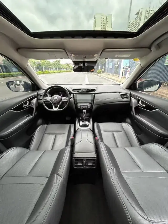 2020 NISSAN X-TRAIL thumbnail 4