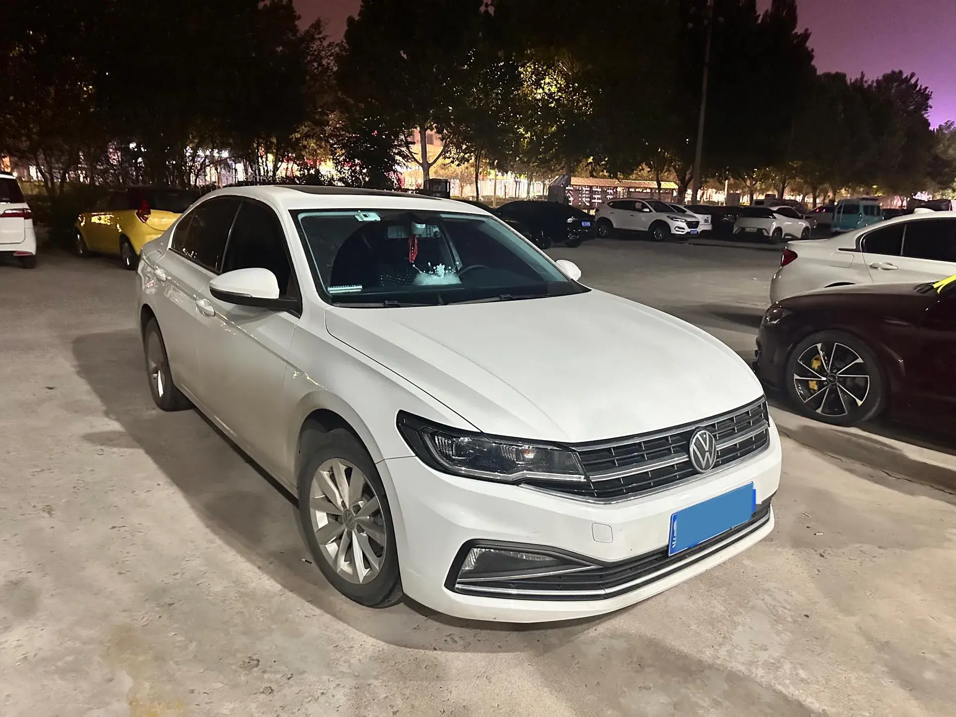 2021 VOLKSWAGEN BORA thumbnail 3