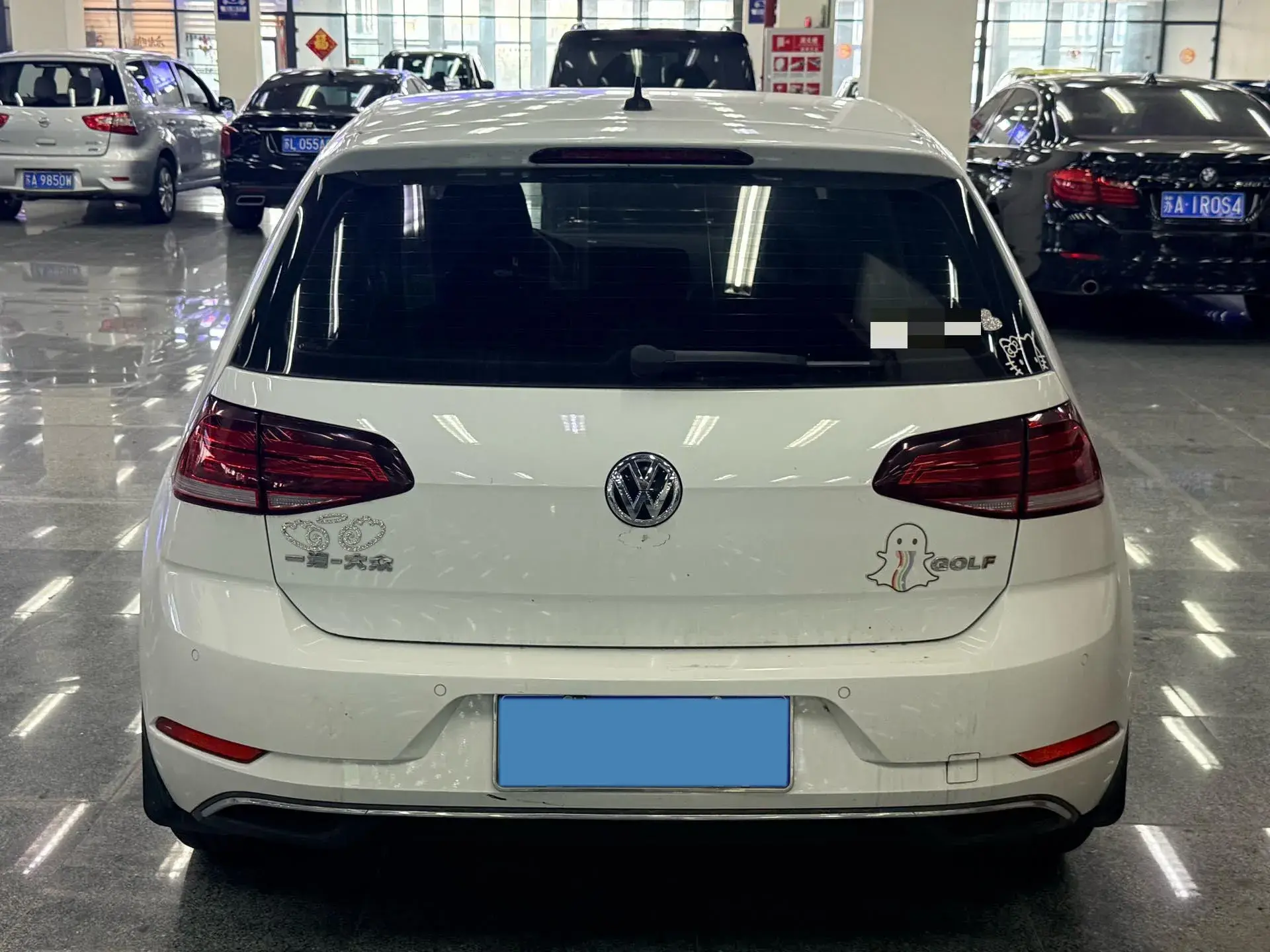 2019 VOLKSWAGEN GOLF thumbnail 4