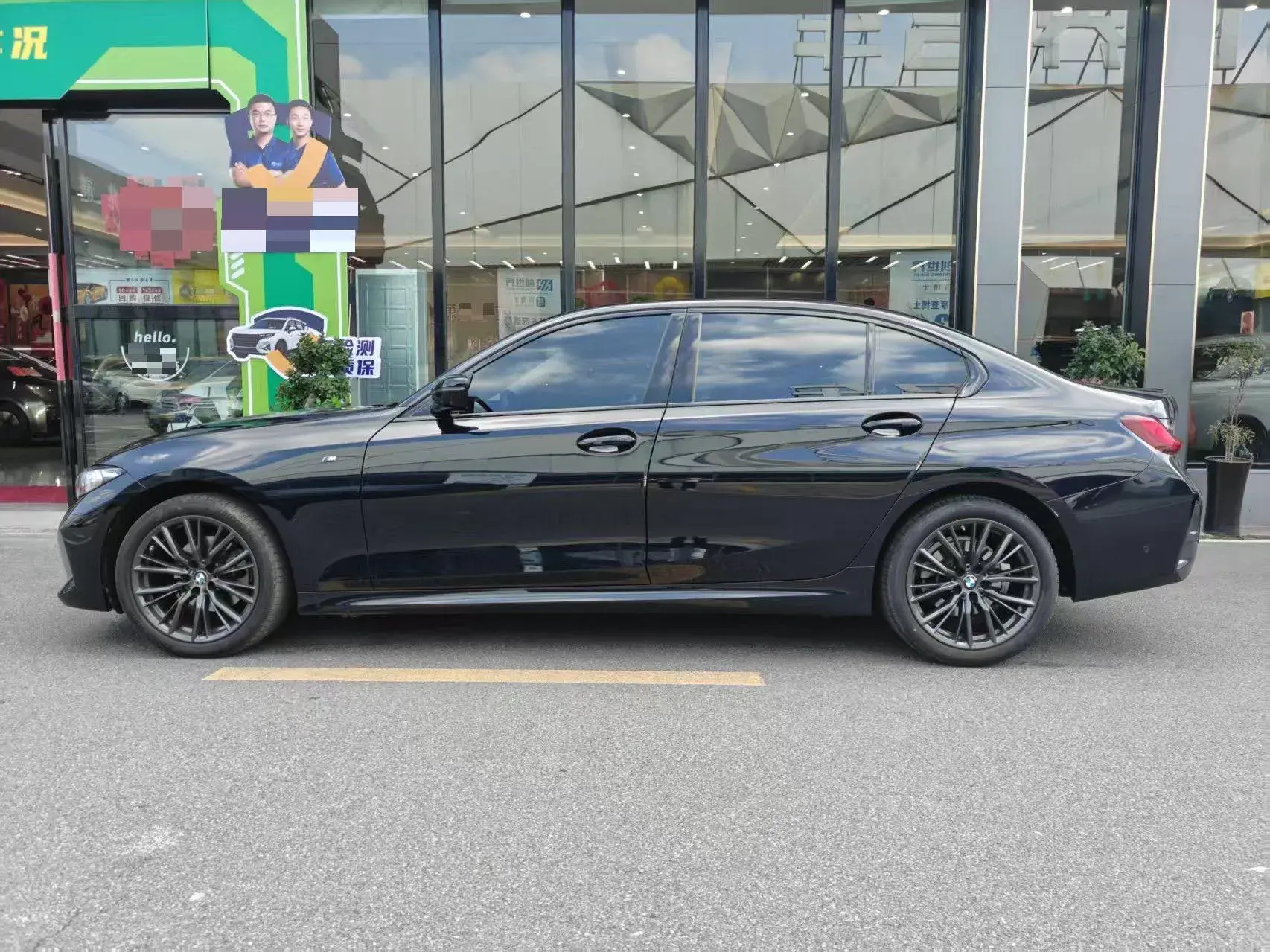 2023 BMW 3 thumbnail 3