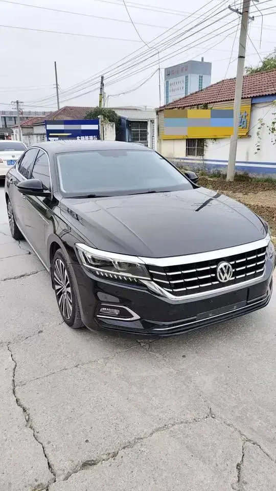 2019 VOLKSWAGEN PASSAT thumbnail 2
