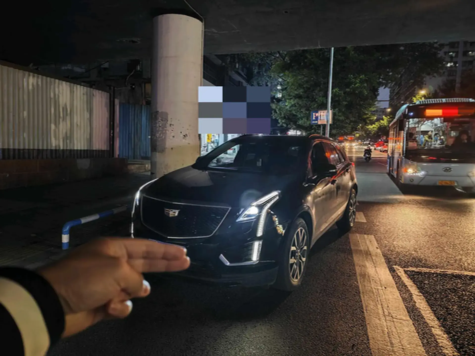 2022 CADILLAC XT5 view 1