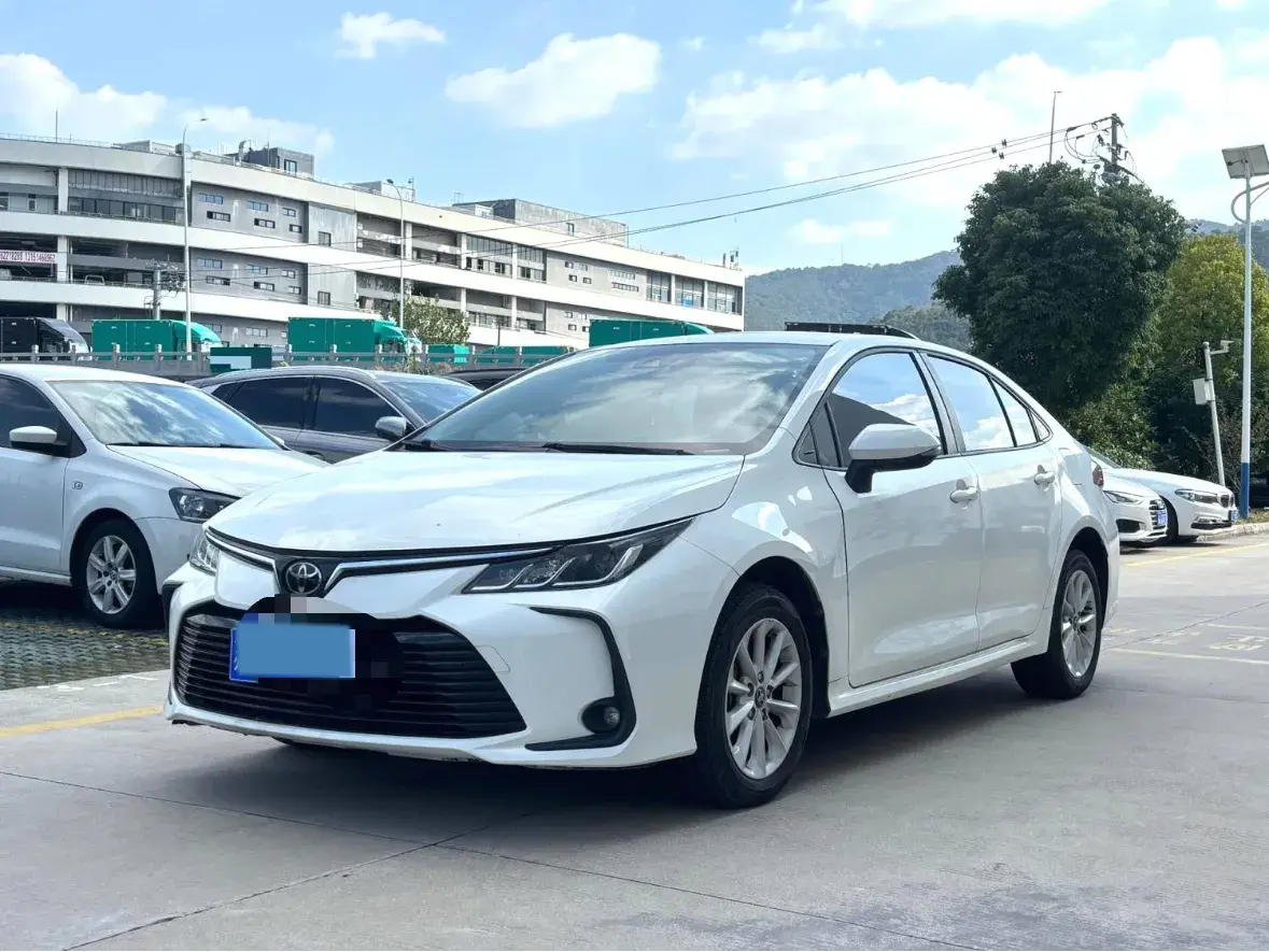 2021 TOYOTA COROLLA view 1