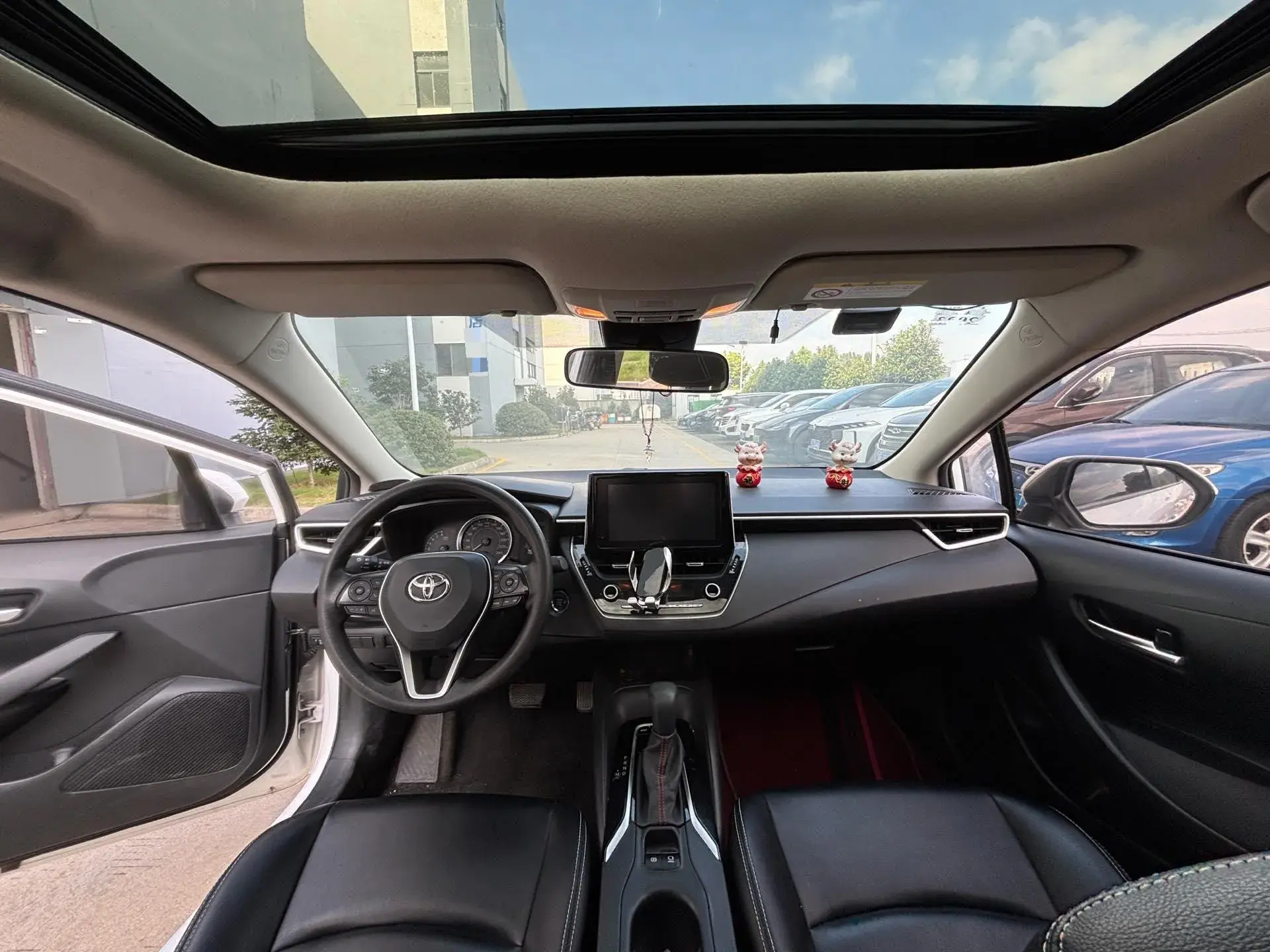 2021 TOYOTA COROLLA thumbnail 3