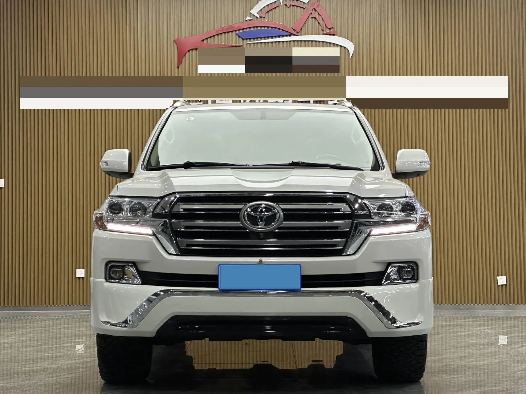 2018 LAND ROVER thumbnail 2