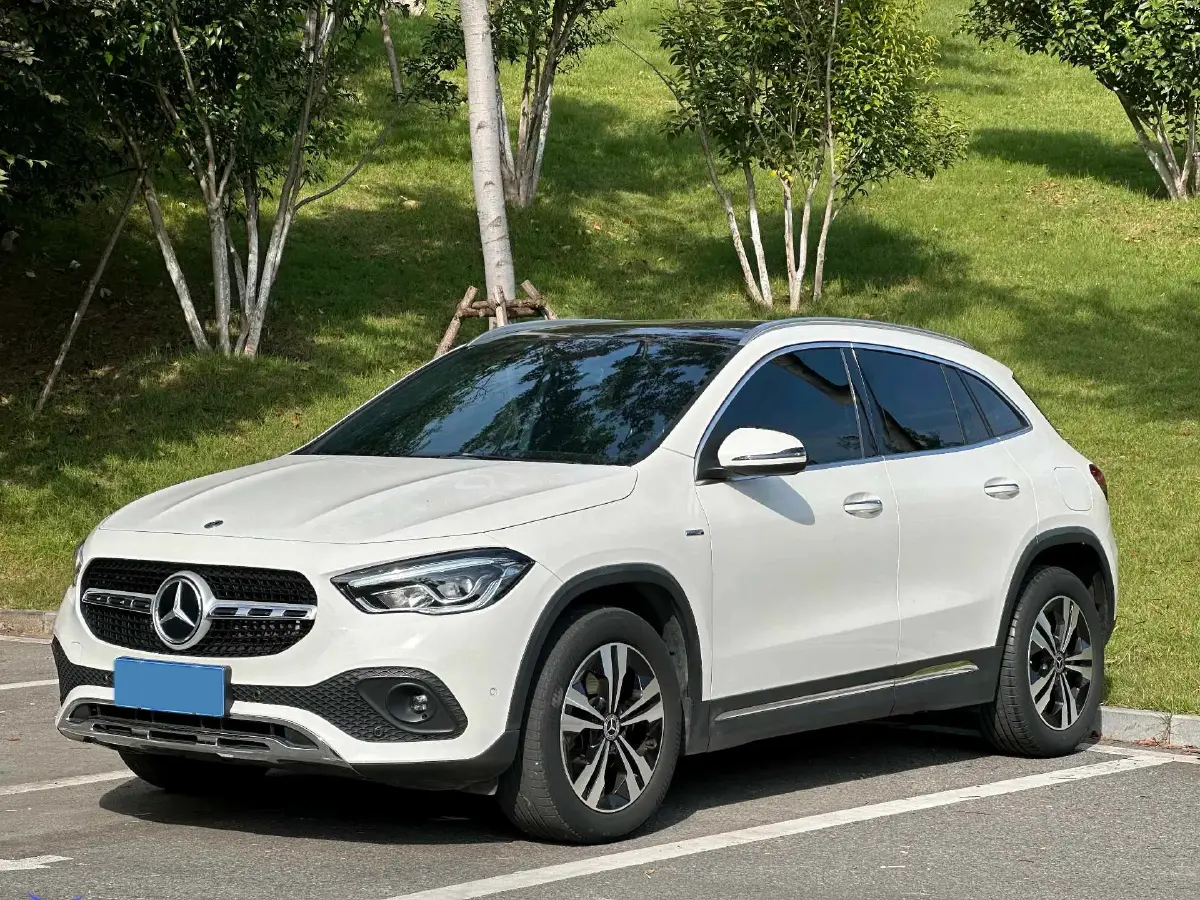 2020 Mercedes-Benz GLA Class 1.3T 163HP L4 7DCT 2020 Mercedes-Benz GLA Class 1.3T 163HP L4 7DCT