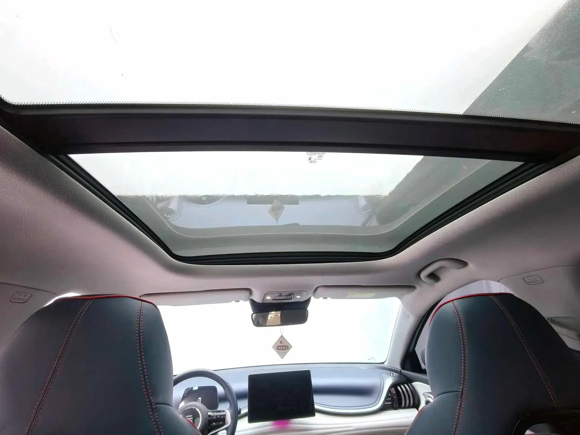 2022 BYD YUAN thumbnail 3