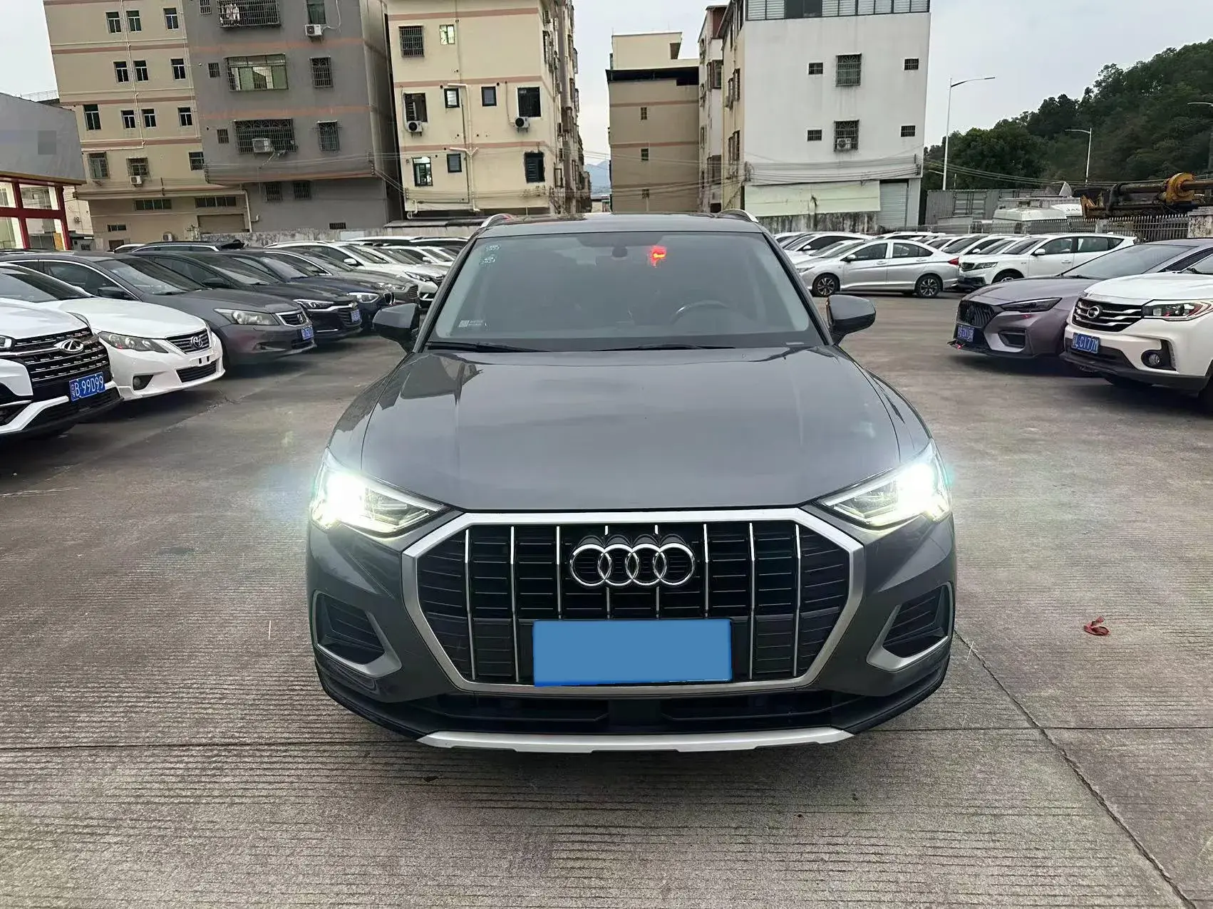 2019 AUDI Q3 thumbnail 2