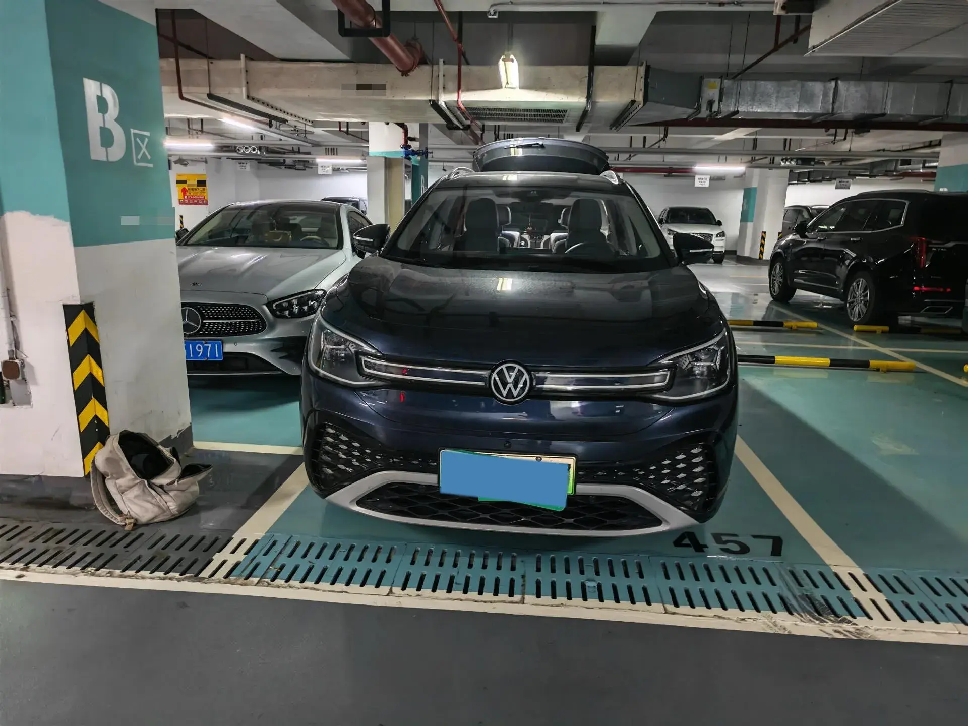 2022 VOLKSWAGEN ID.6 thumbnail 4