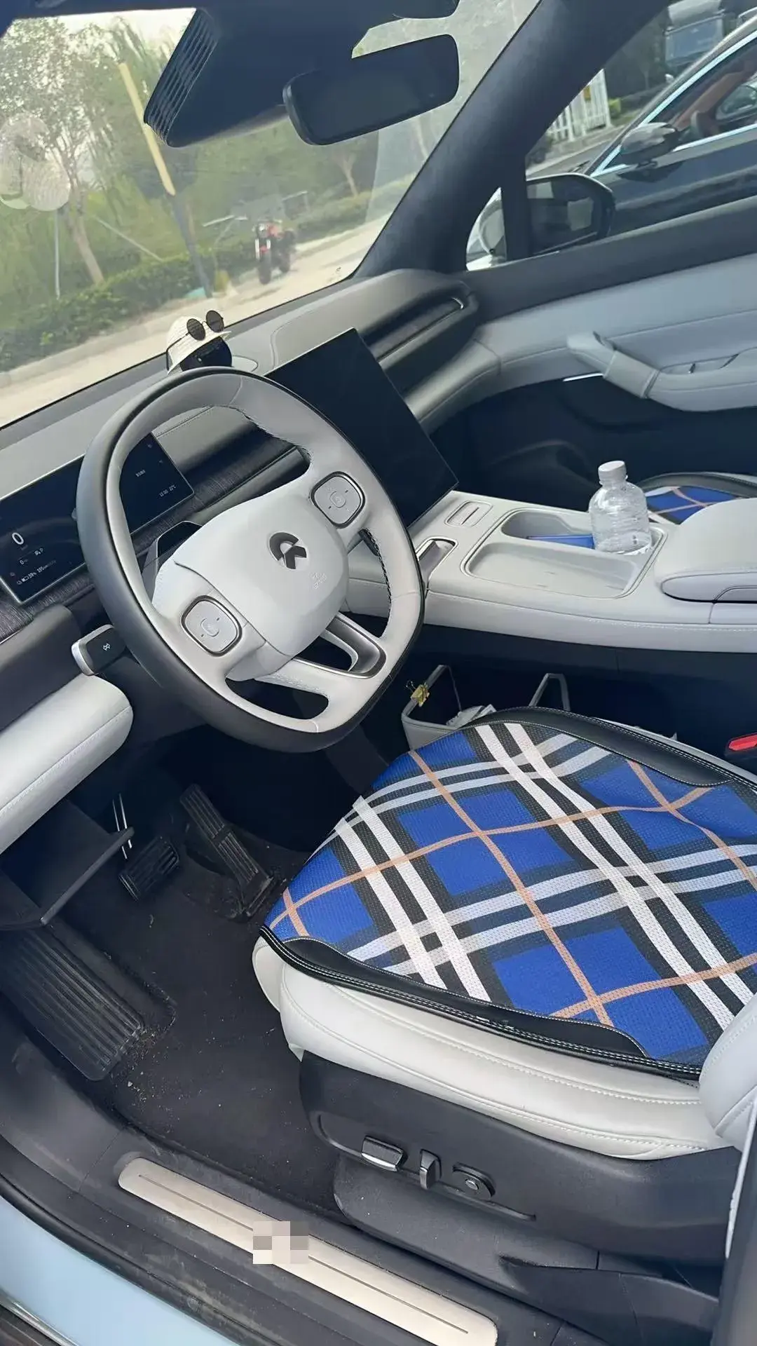 2024 NIO ES6 thumbnail 4