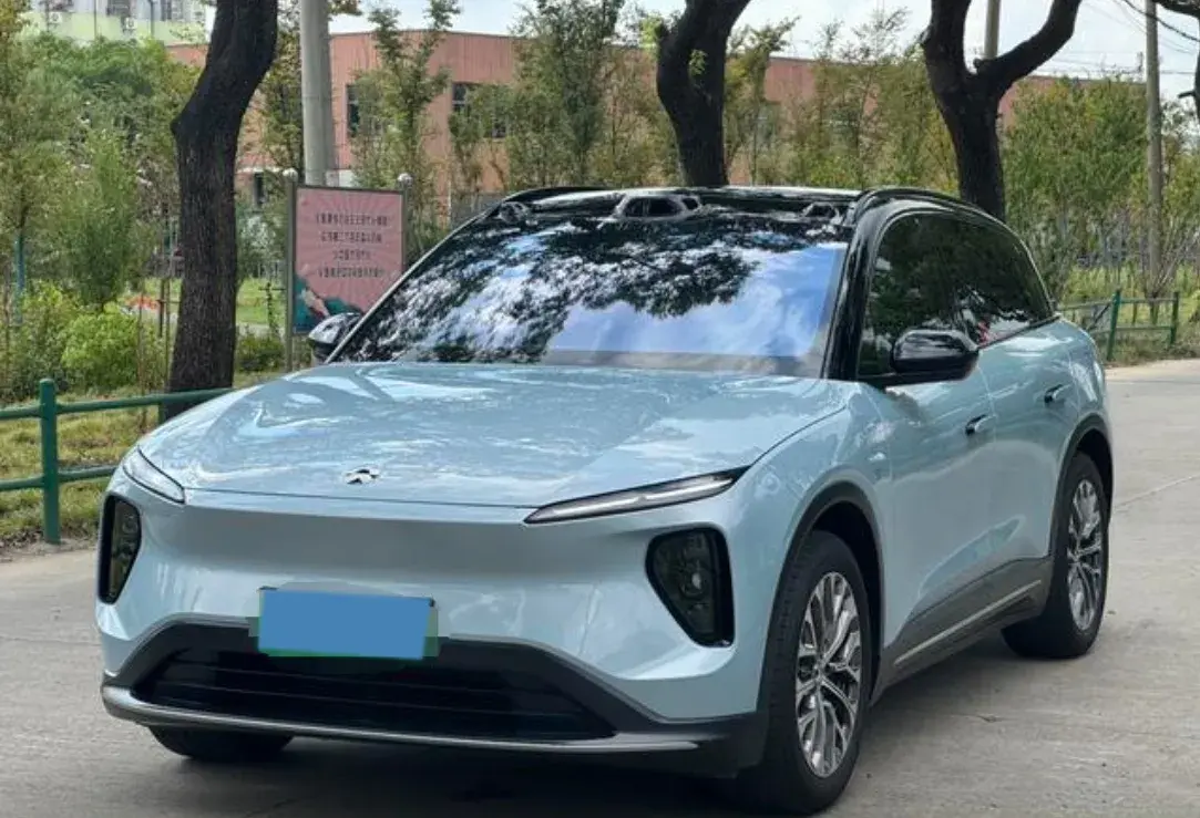 2024 NIO ES6 view 1