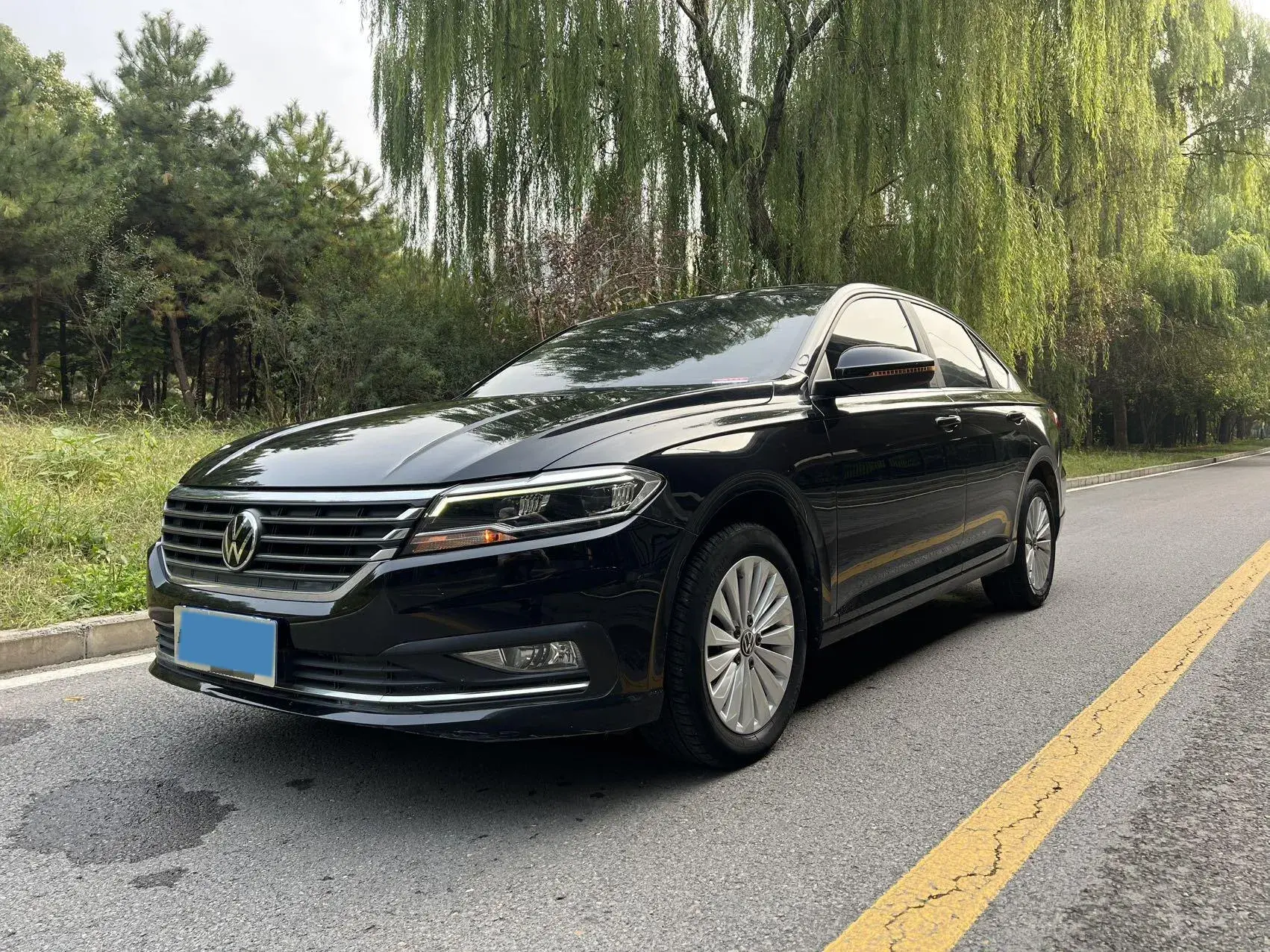 2021 VOLKSWAGEN LAVIDA view 1