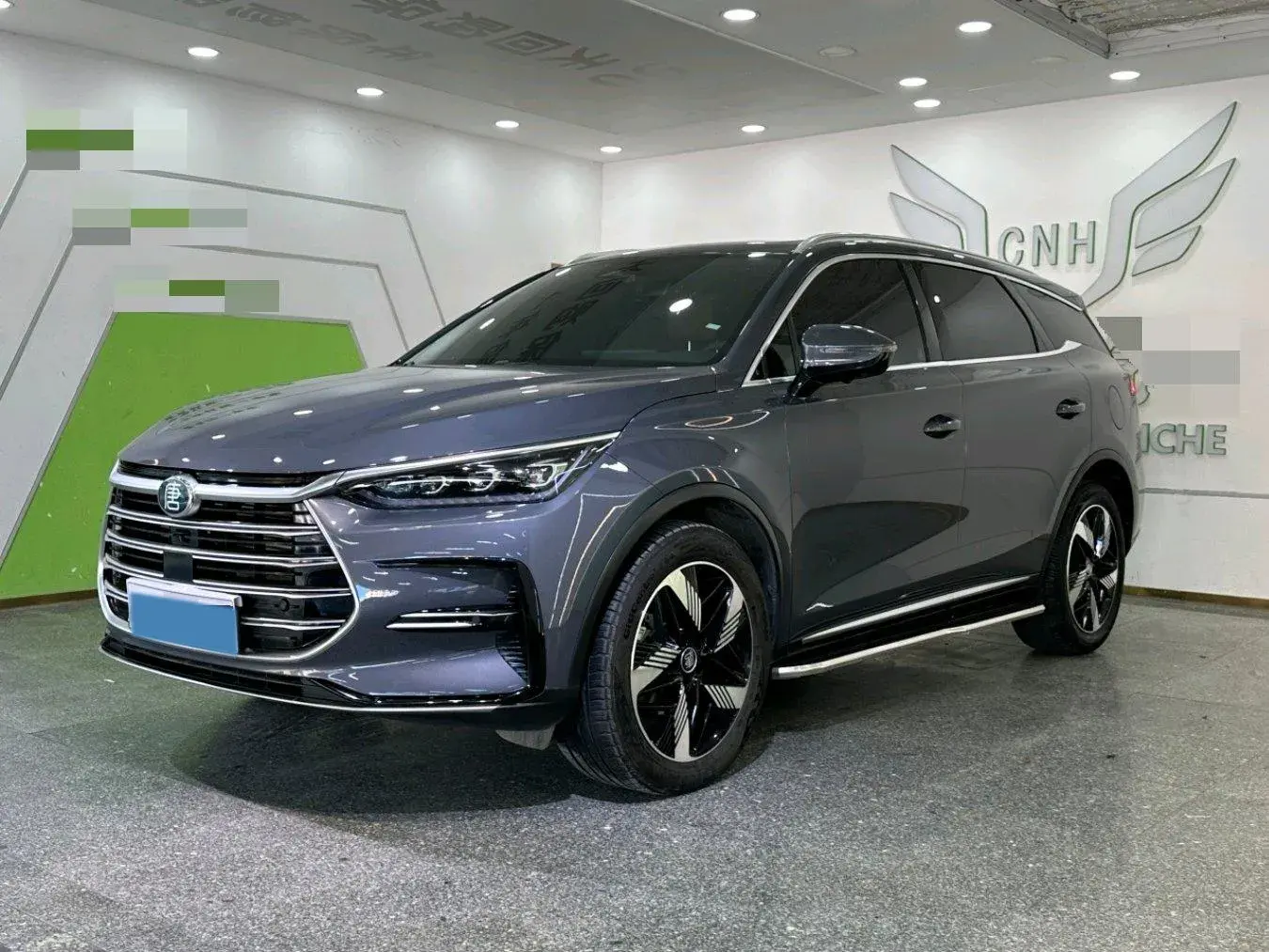 2023 BYD TANG view 1