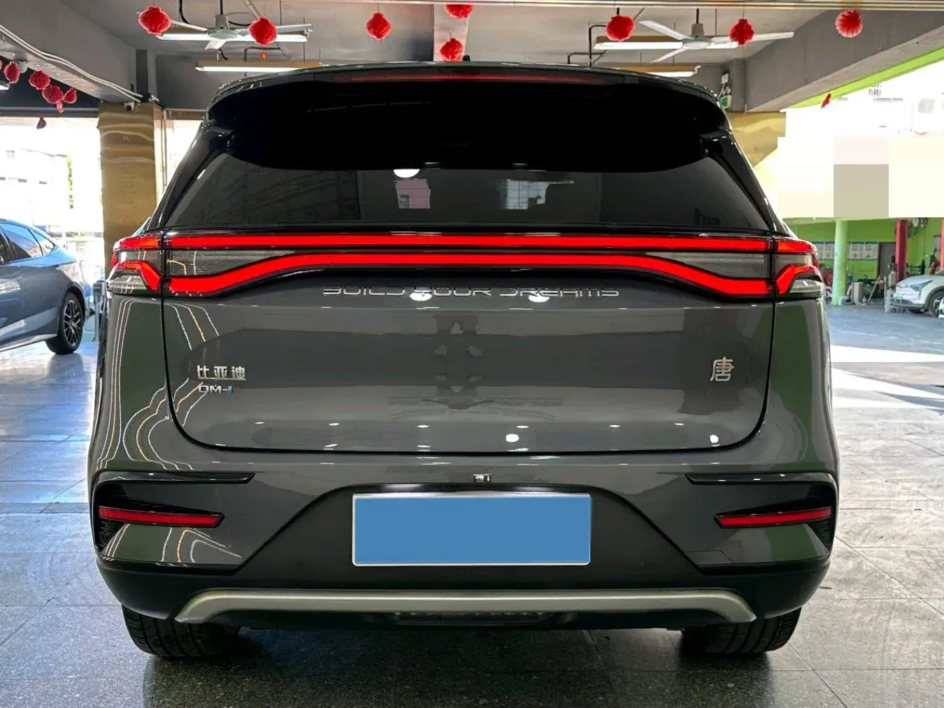 2023 BYD TANG thumbnail 3