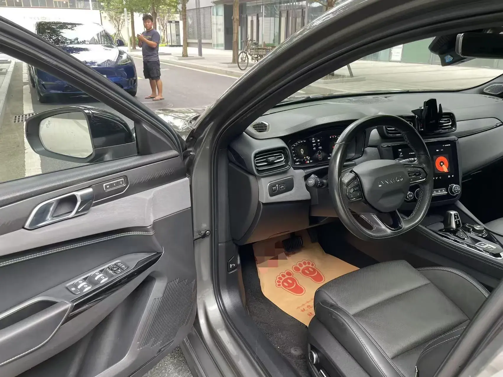 2022 LYNK&CO 03 thumbnail 4