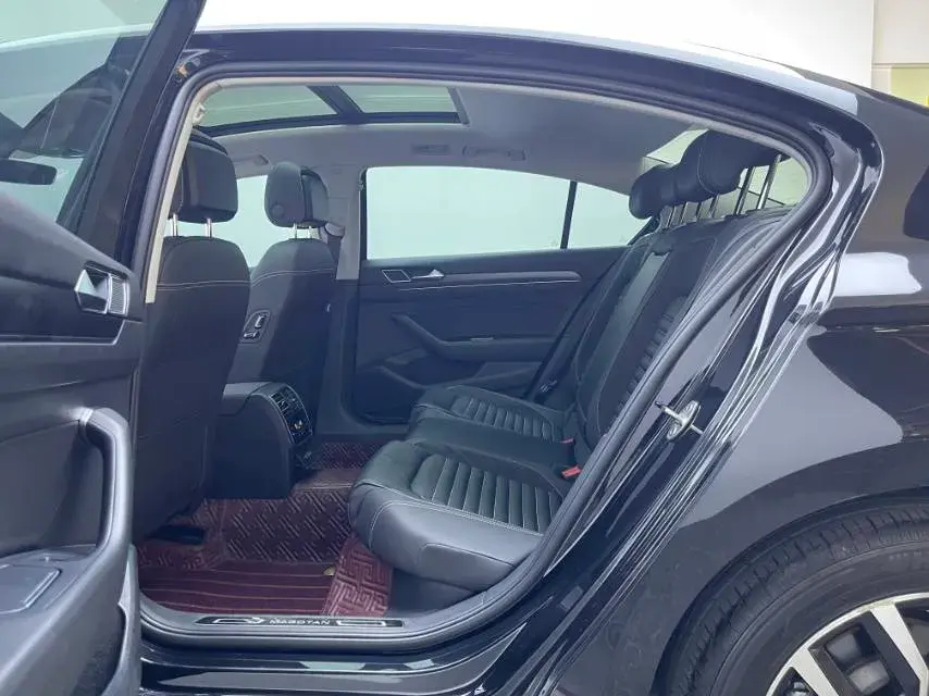 2020 VOLKSWAGEN MAGOTAN thumbnail 3