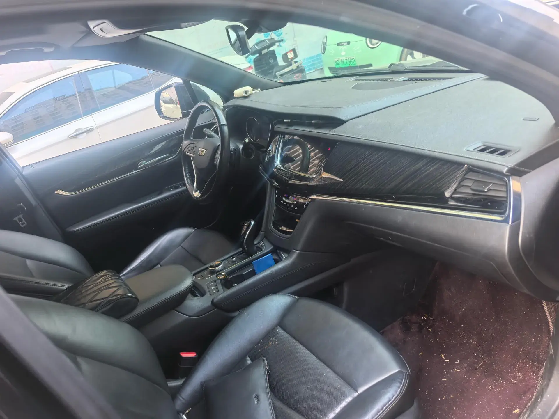 2021 CADILLAC XT6 thumbnail 2