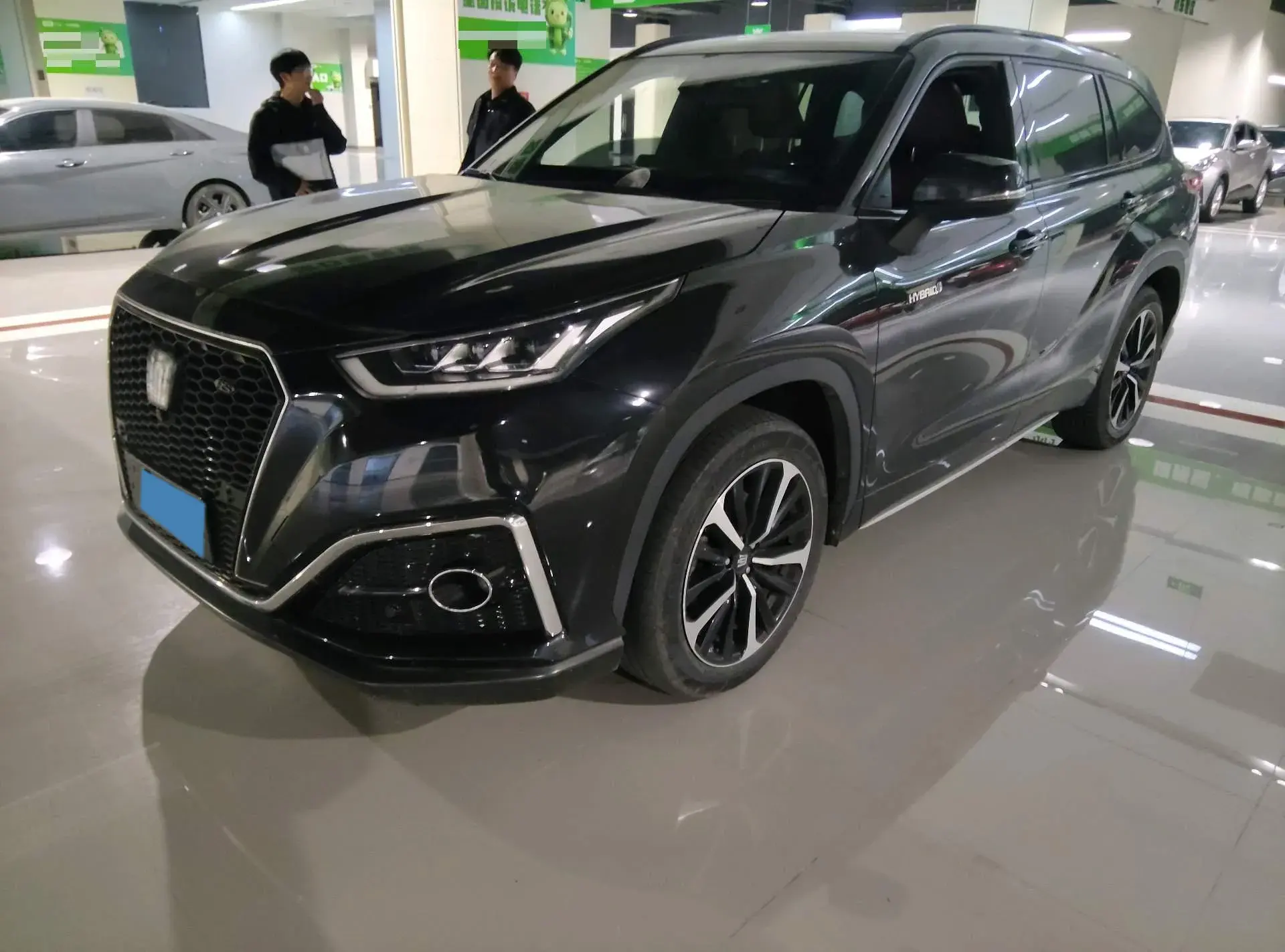 2021 TOYOTA CROWN view 1