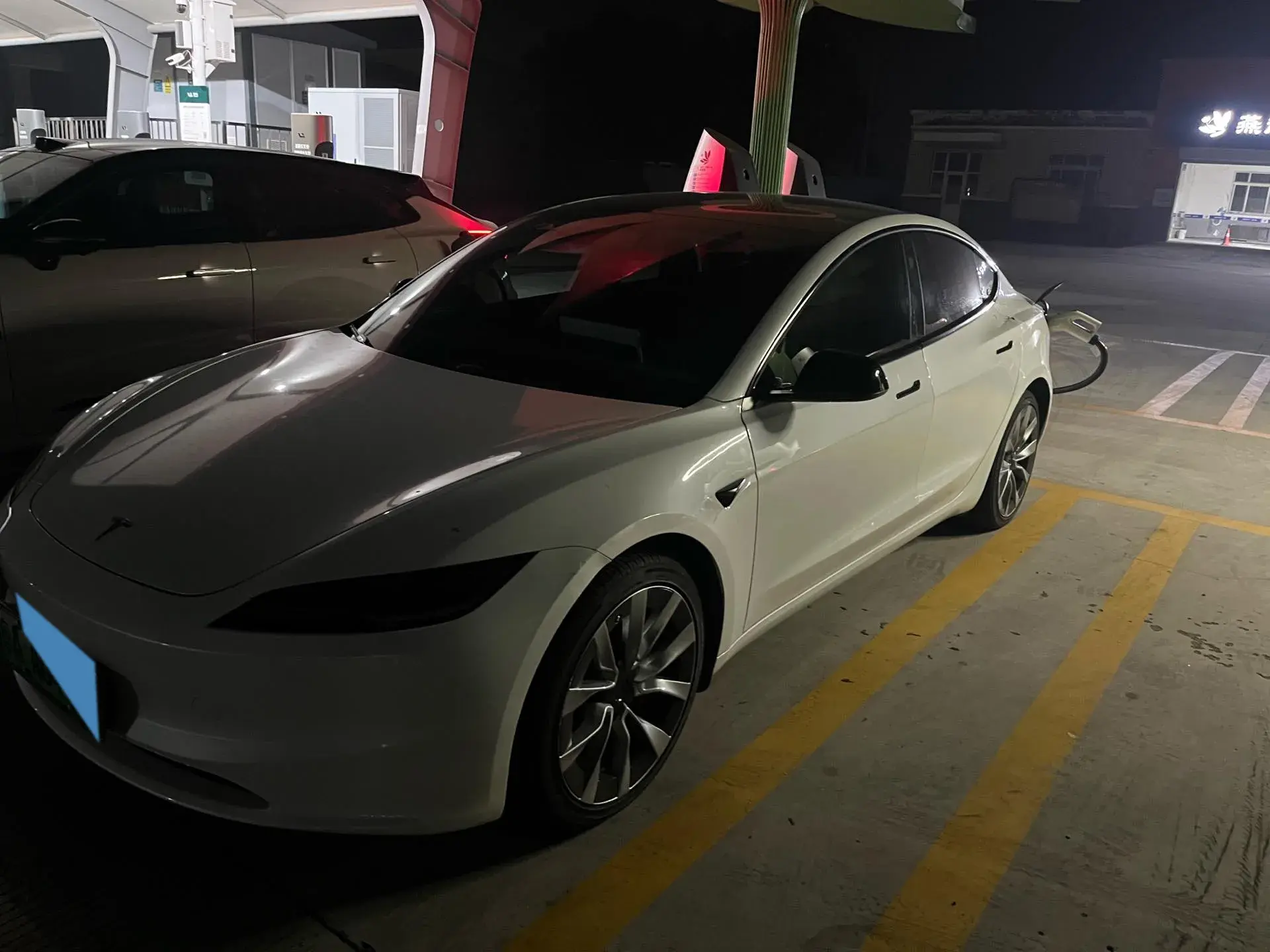 2023 TESLA MODEL view 1