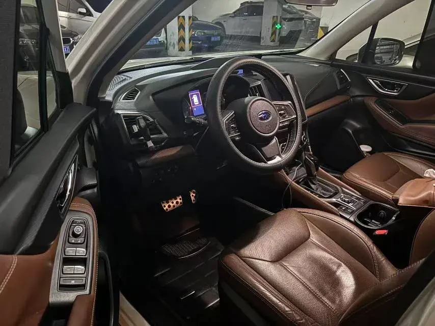 2019 SUBARU FORESTER thumbnail 4