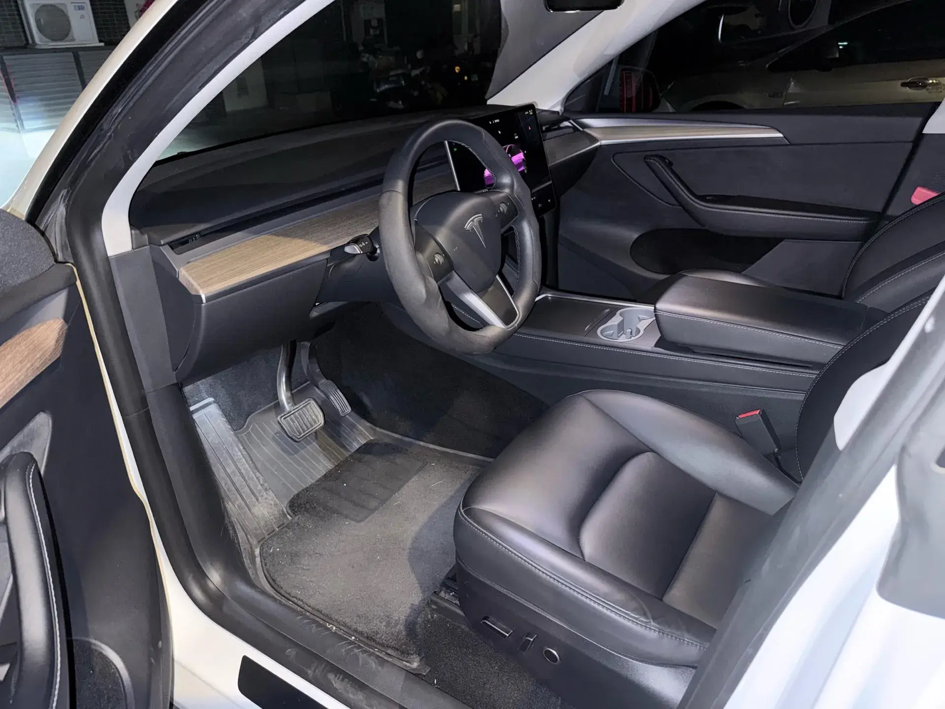 2022 TESLA MODEL thumbnail 3