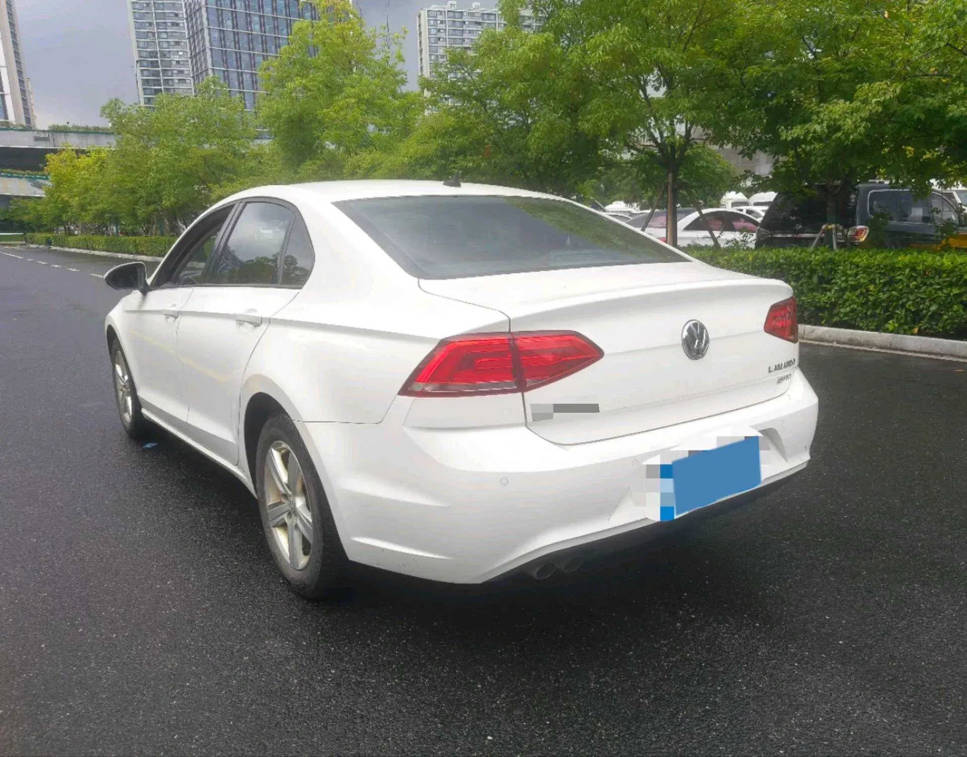 2018 VOLKSWAGEN LAMANDO thumbnail 4