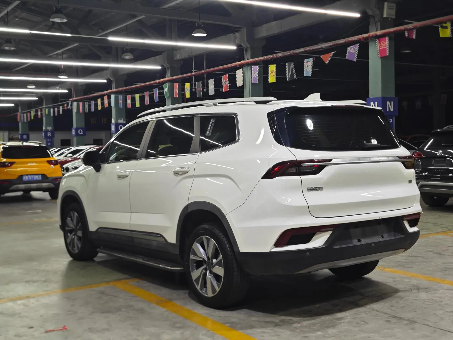 2020 GEELY OKAVANGO thumbnail 3