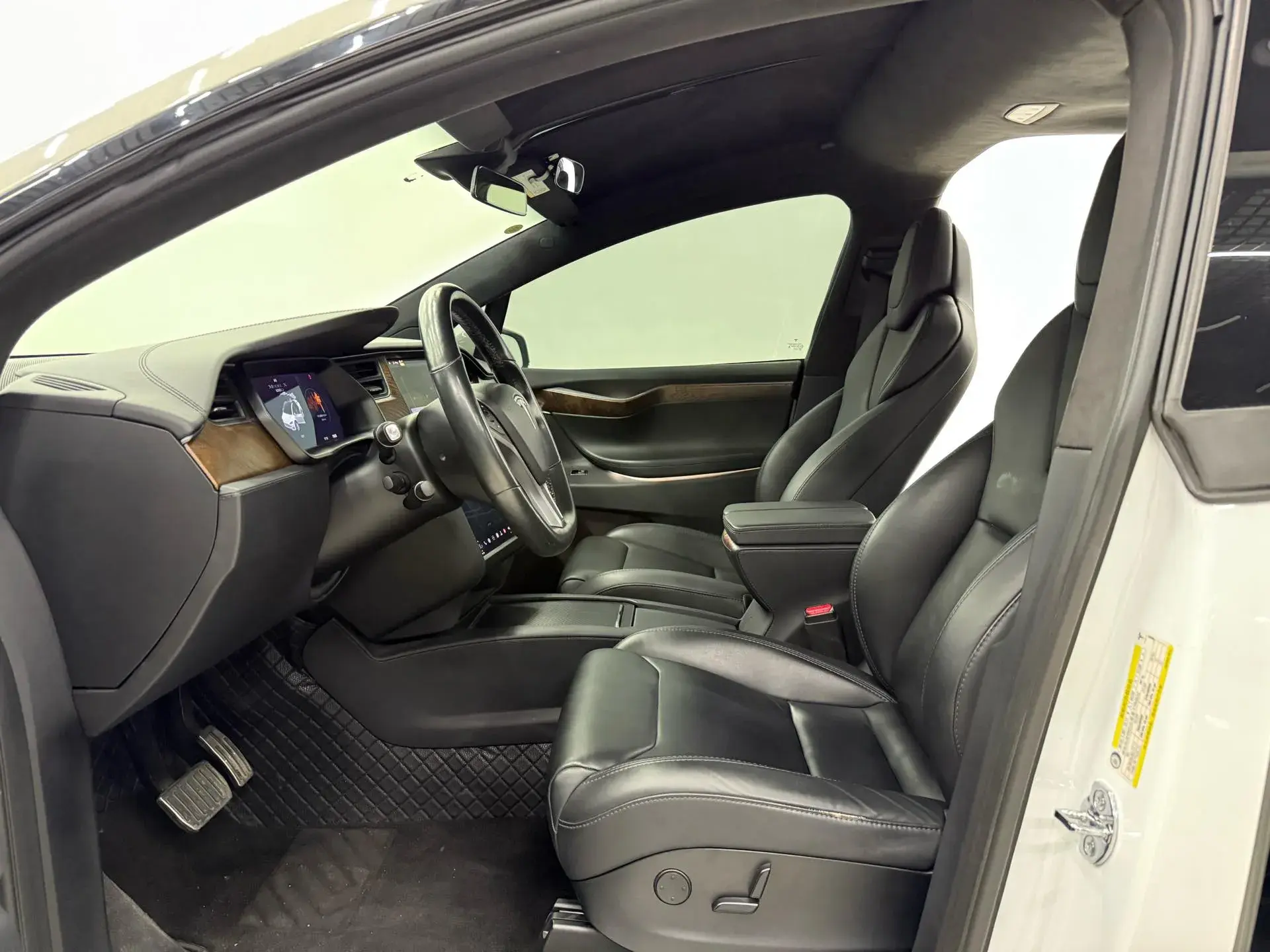 2017 TESLA MODEL thumbnail 3