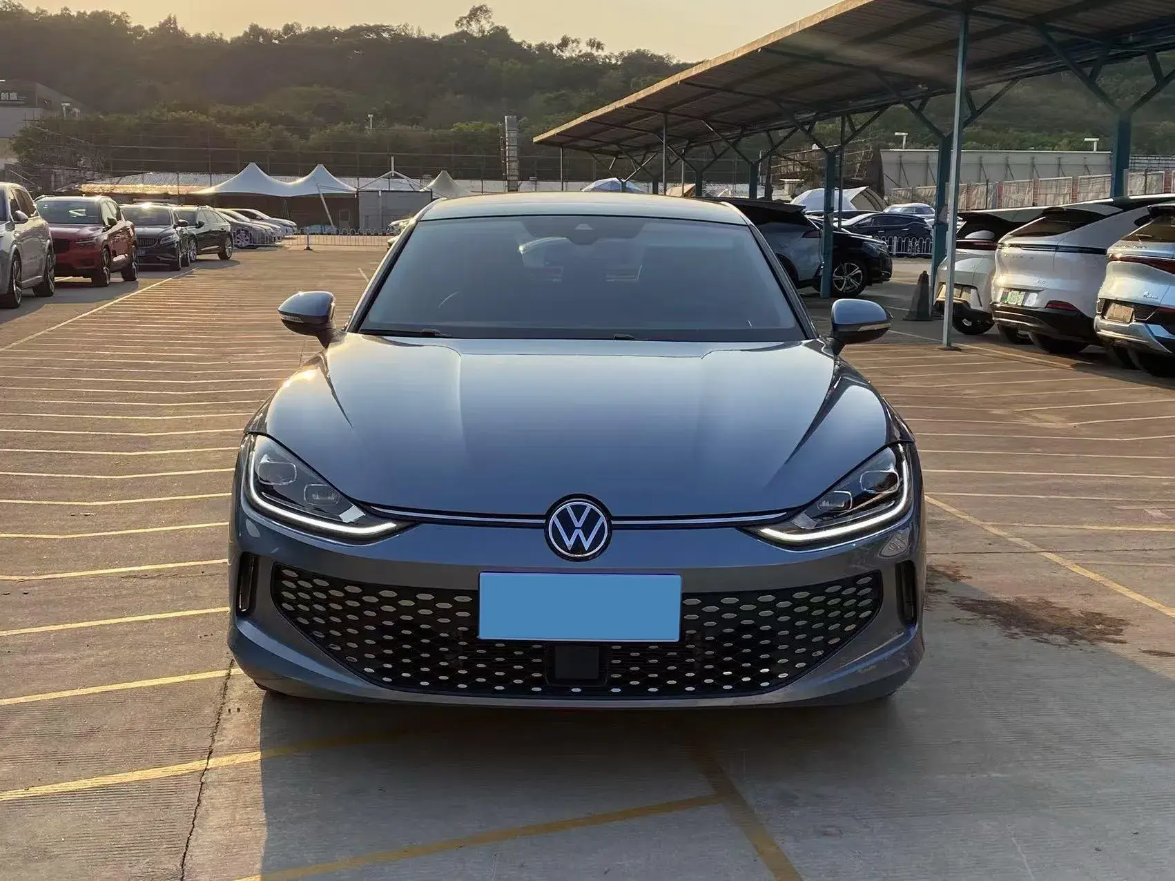 2023 VOLKSWAGEN LAMANDO thumbnail 2