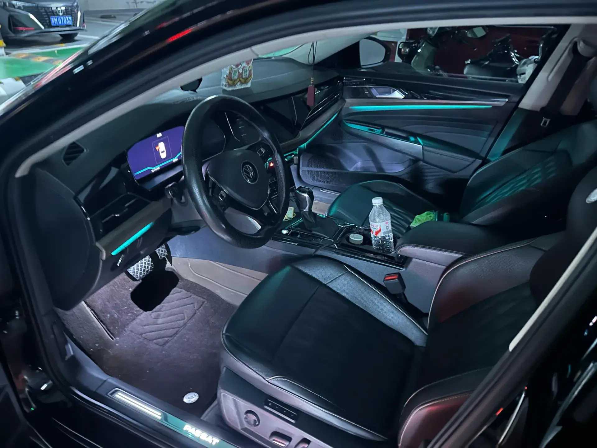 2021 VOLKSWAGEN PASSAT thumbnail 4