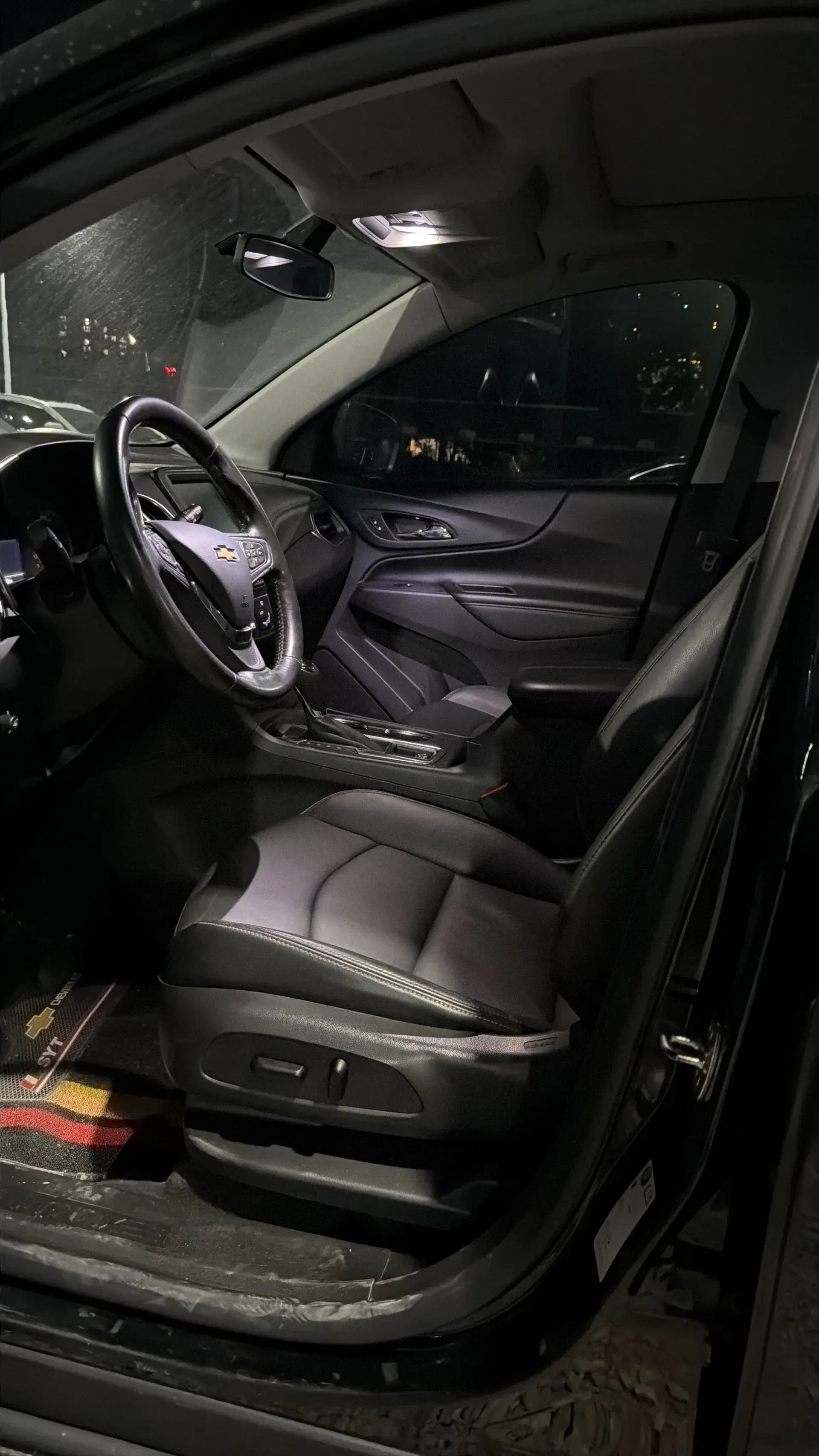 2019 CHEVROLET EQUINOX thumbnail 2