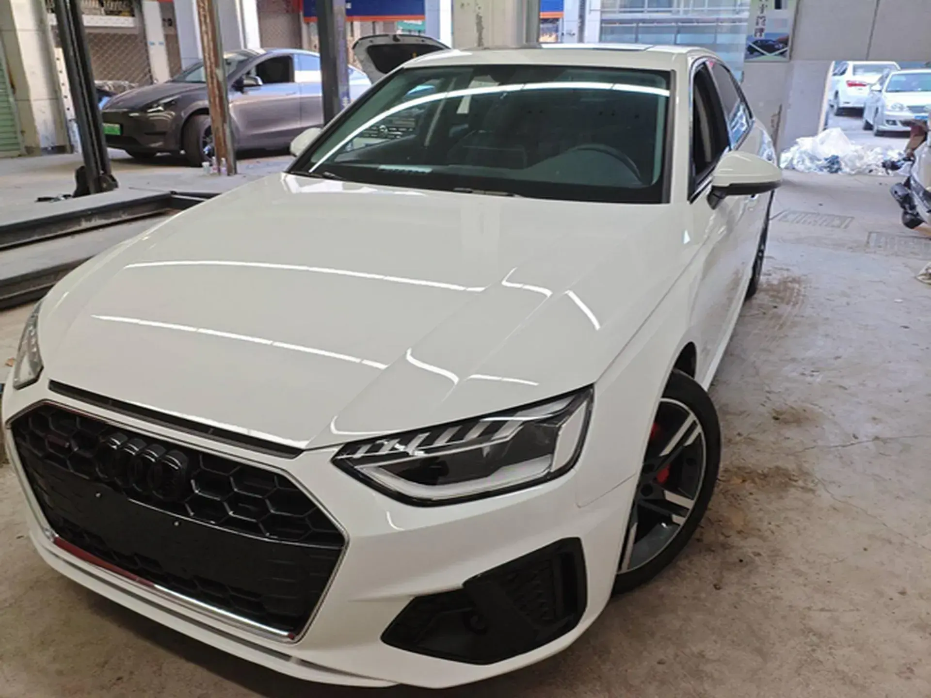 2024 AUDI A4L view 1