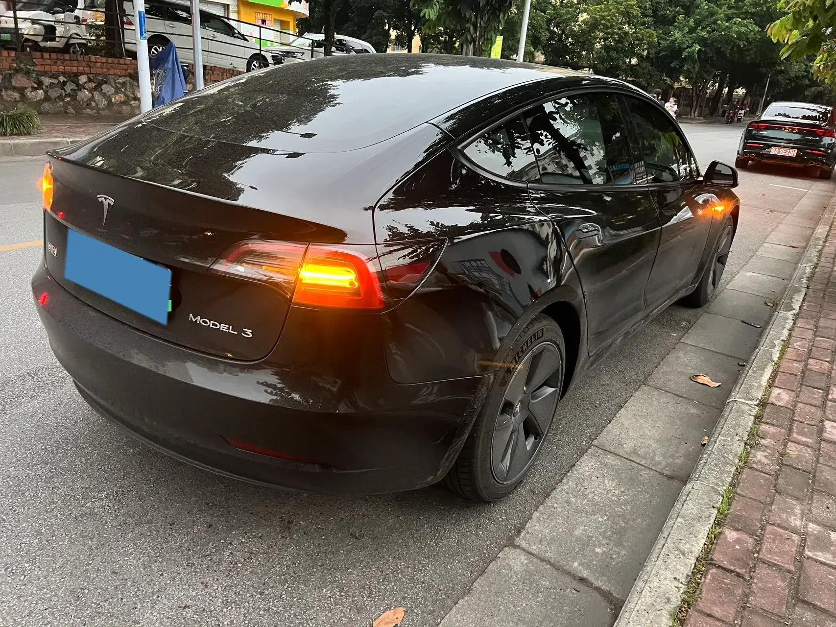 2022 TESLA MODEL thumbnail 4