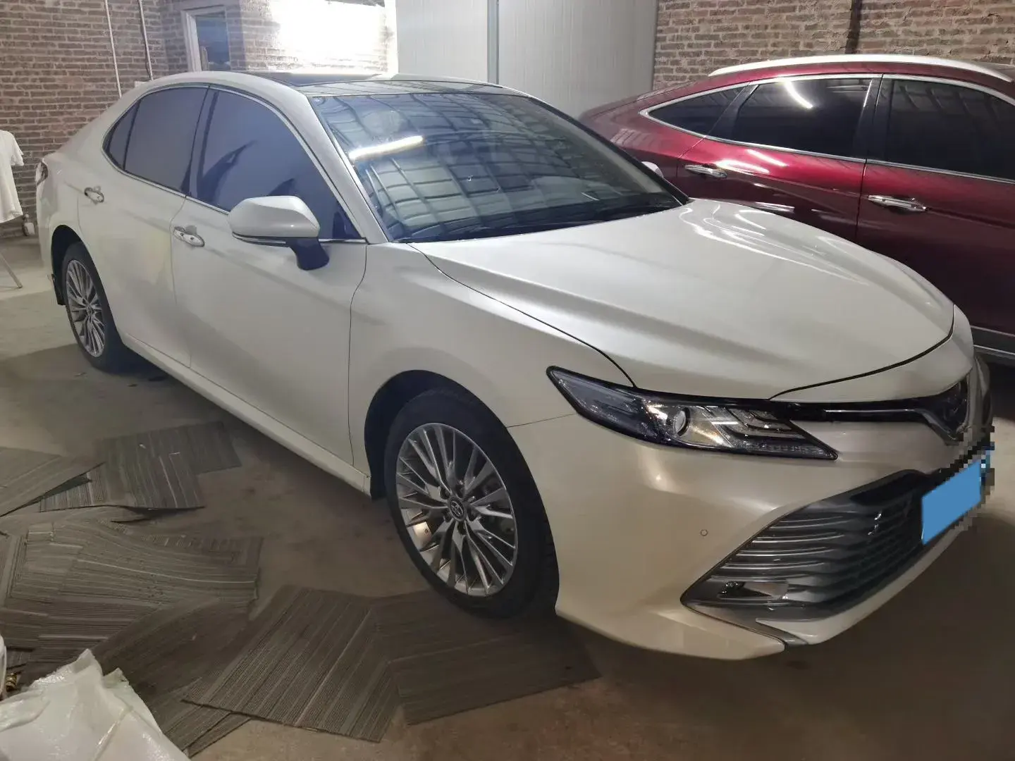 2019 TOYOTA CAMRY thumbnail 2