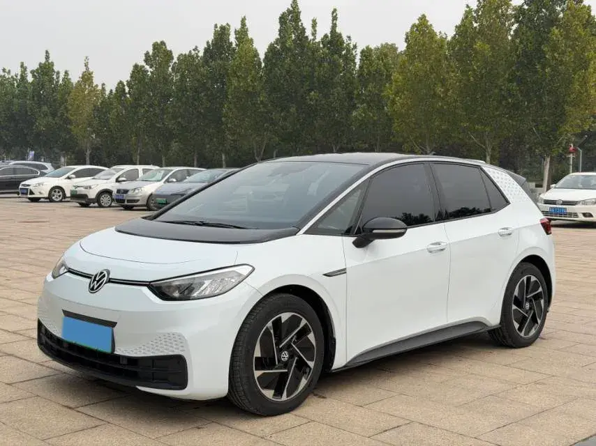 2023 VOLKSWAGEN ID.3 view 1