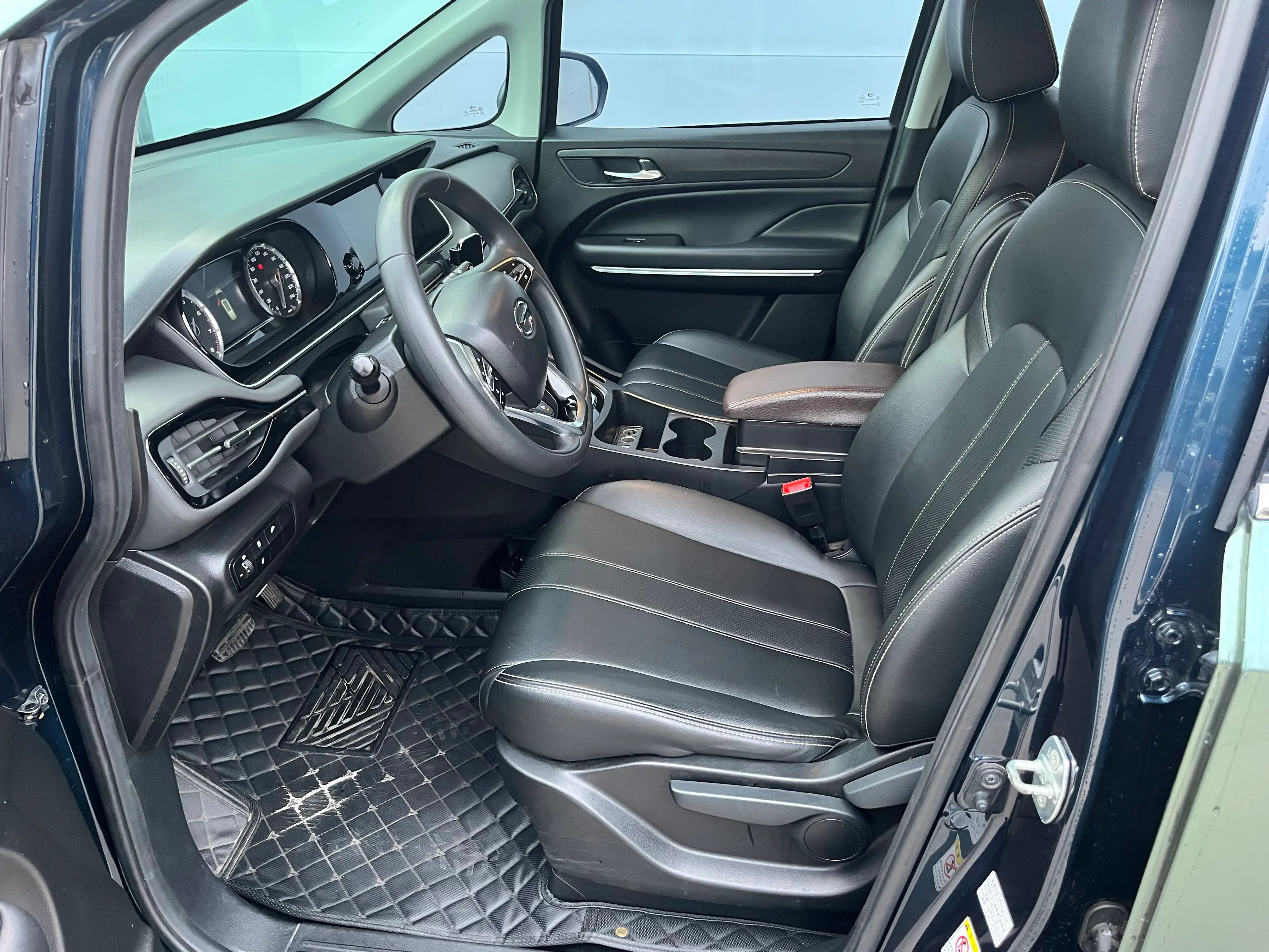 2021 GAC TRUMPCHI thumbnail 4