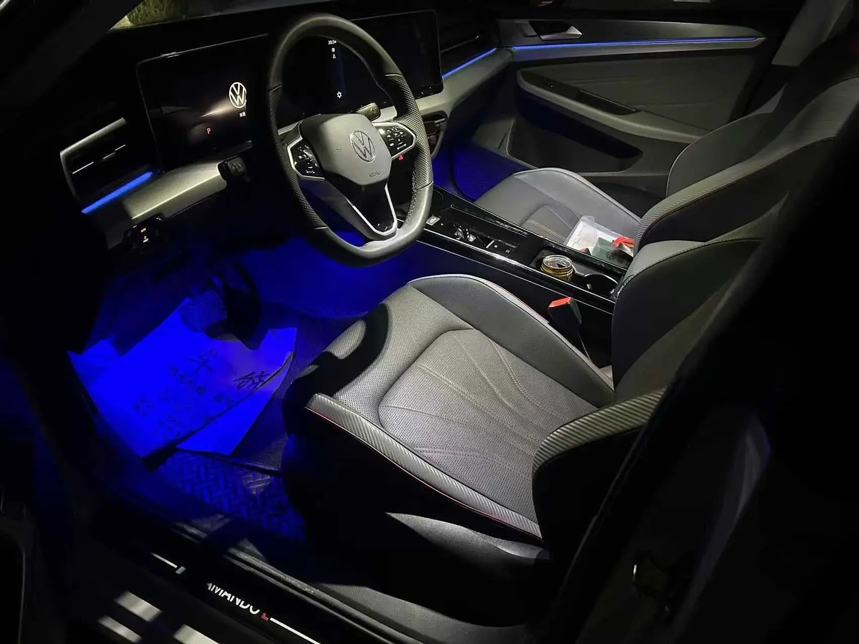 2022 VOLKSWAGEN LAMANDO thumbnail 2